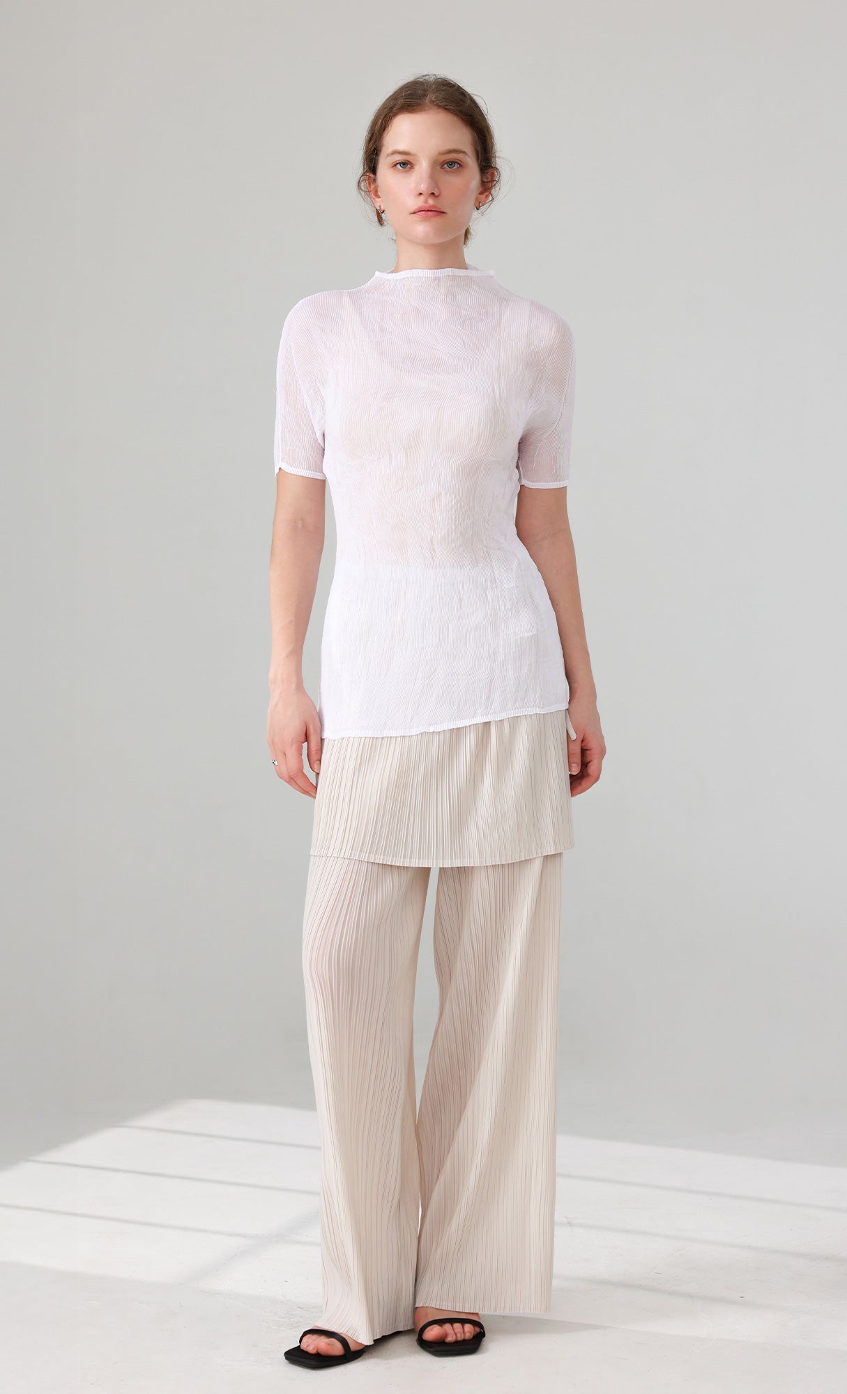 Roco crinkle pleated Top_white