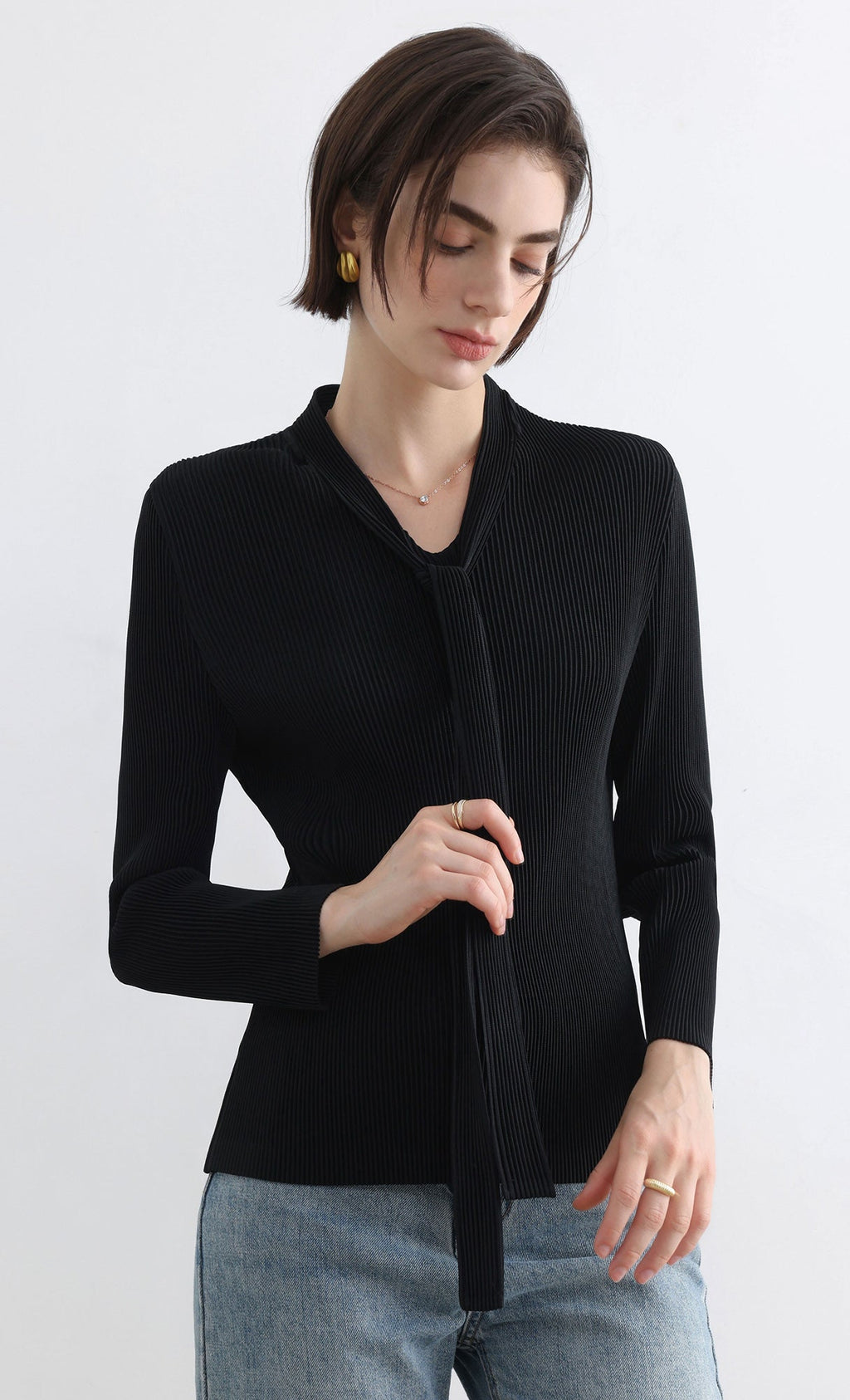 Ribbon Tie Pleated Top_Black