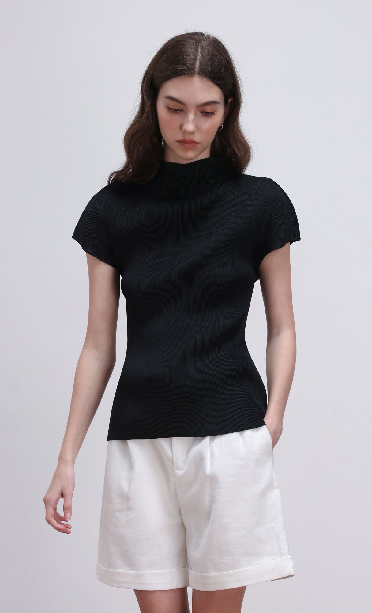 Lao pleated half neck top_black