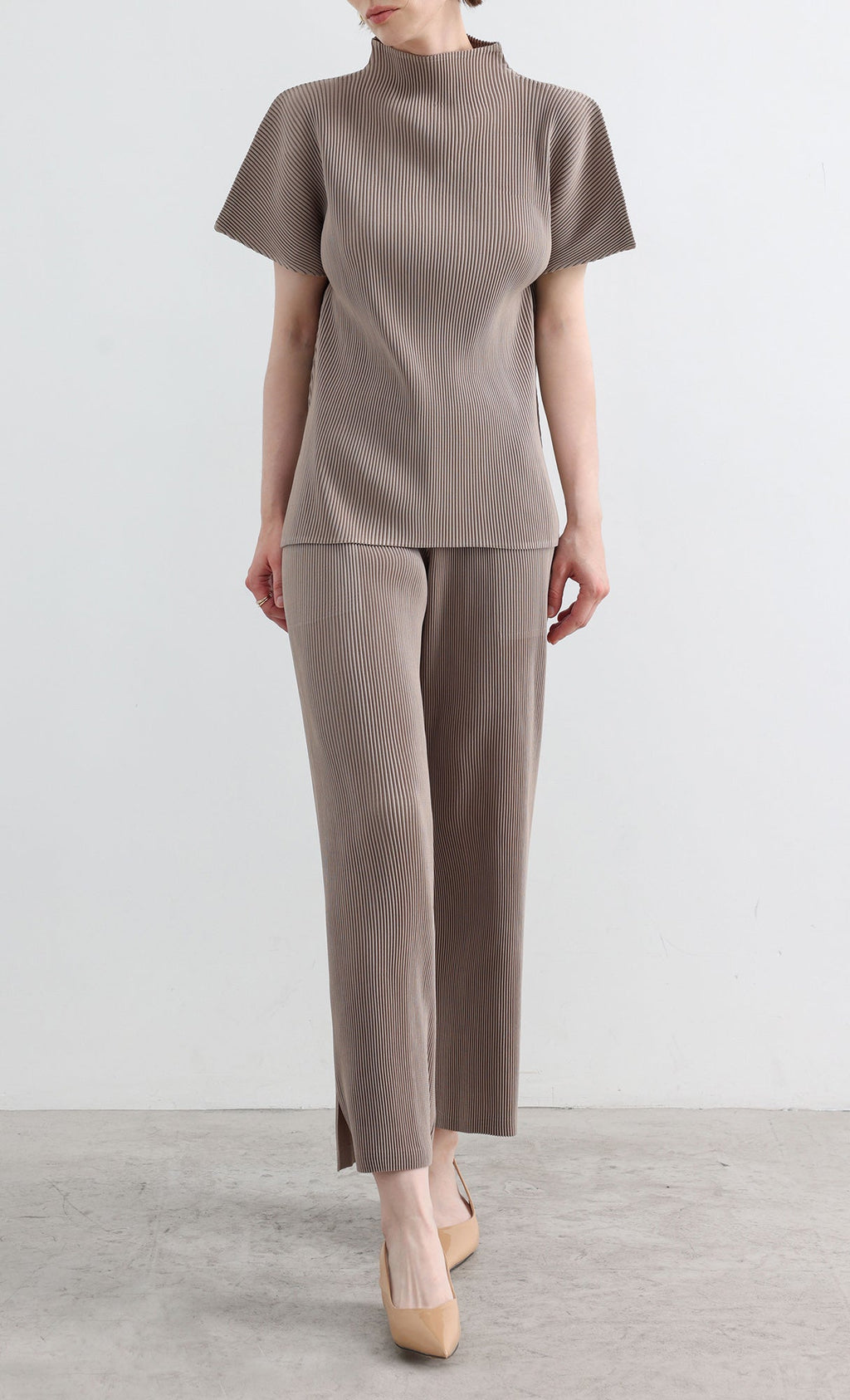Essential Pleated Pants_Beige