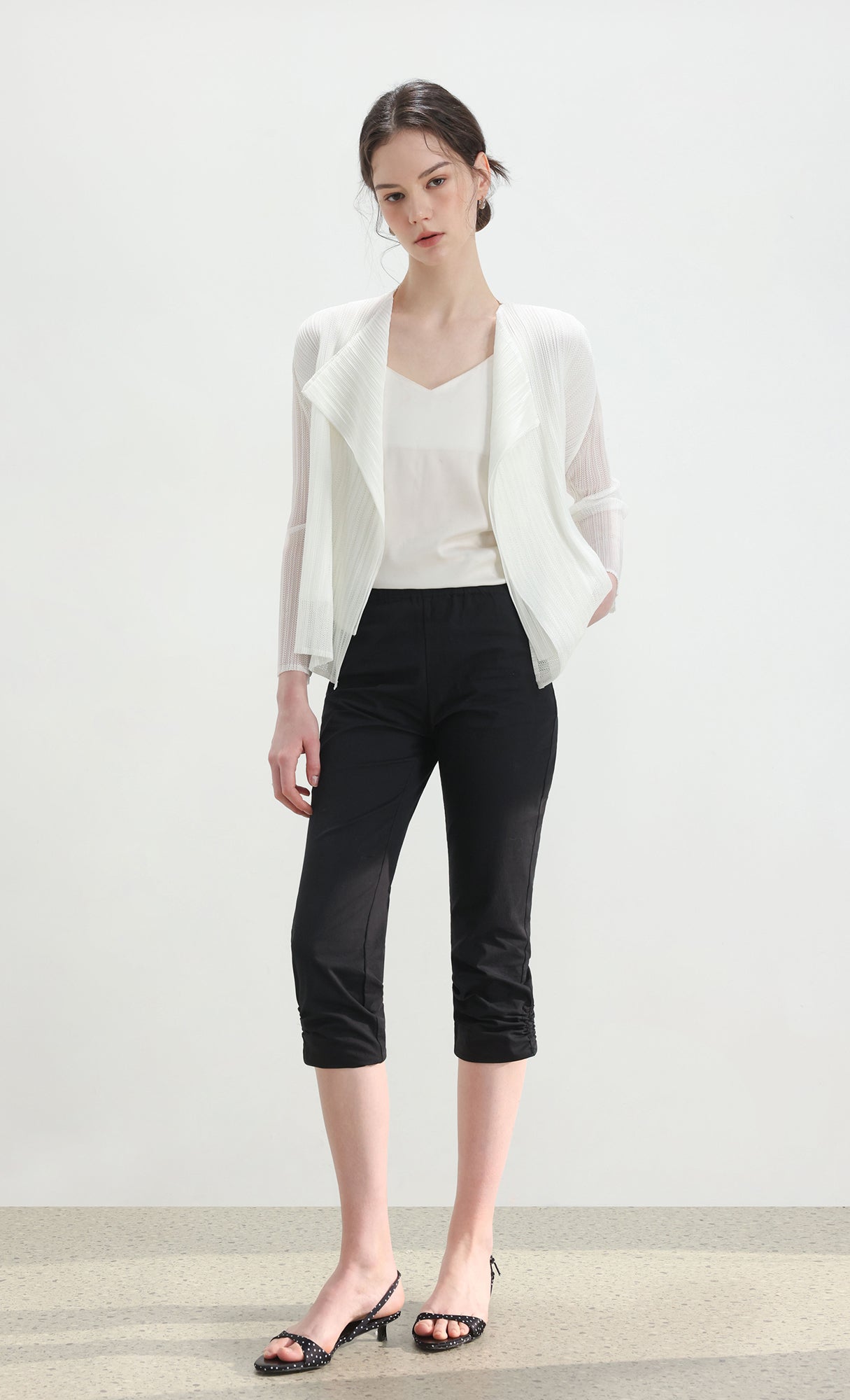 Airy pleated cardigan_white