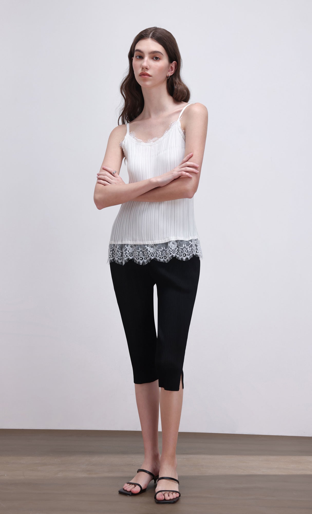 Pleated capri pants_black
