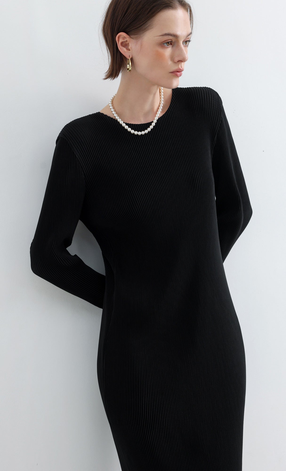 Essential Relaxed Pleated Dress_Black
