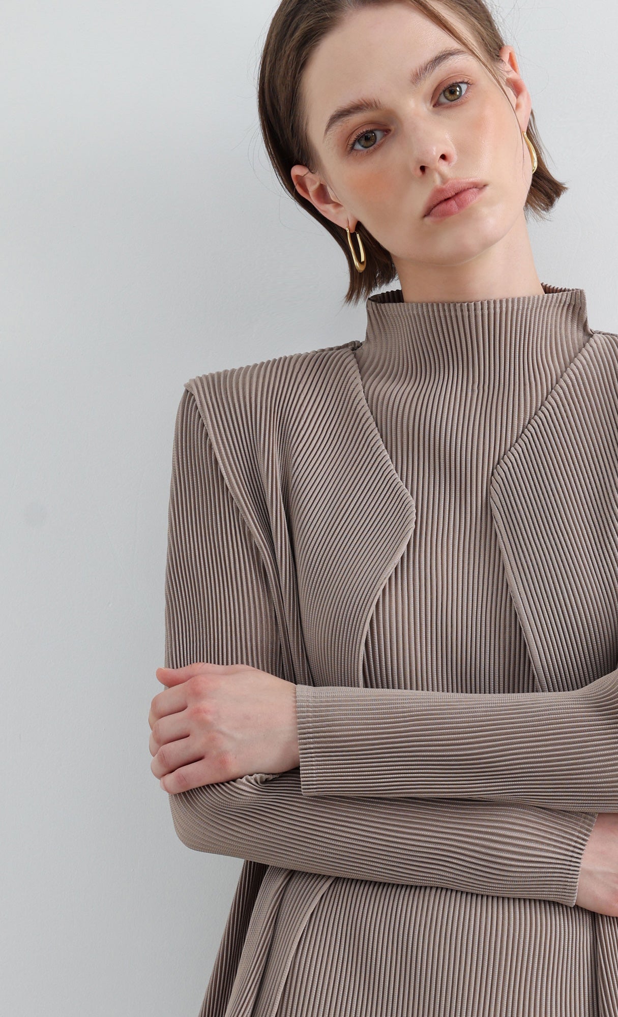 Essential Pleated Cardigan_Beige