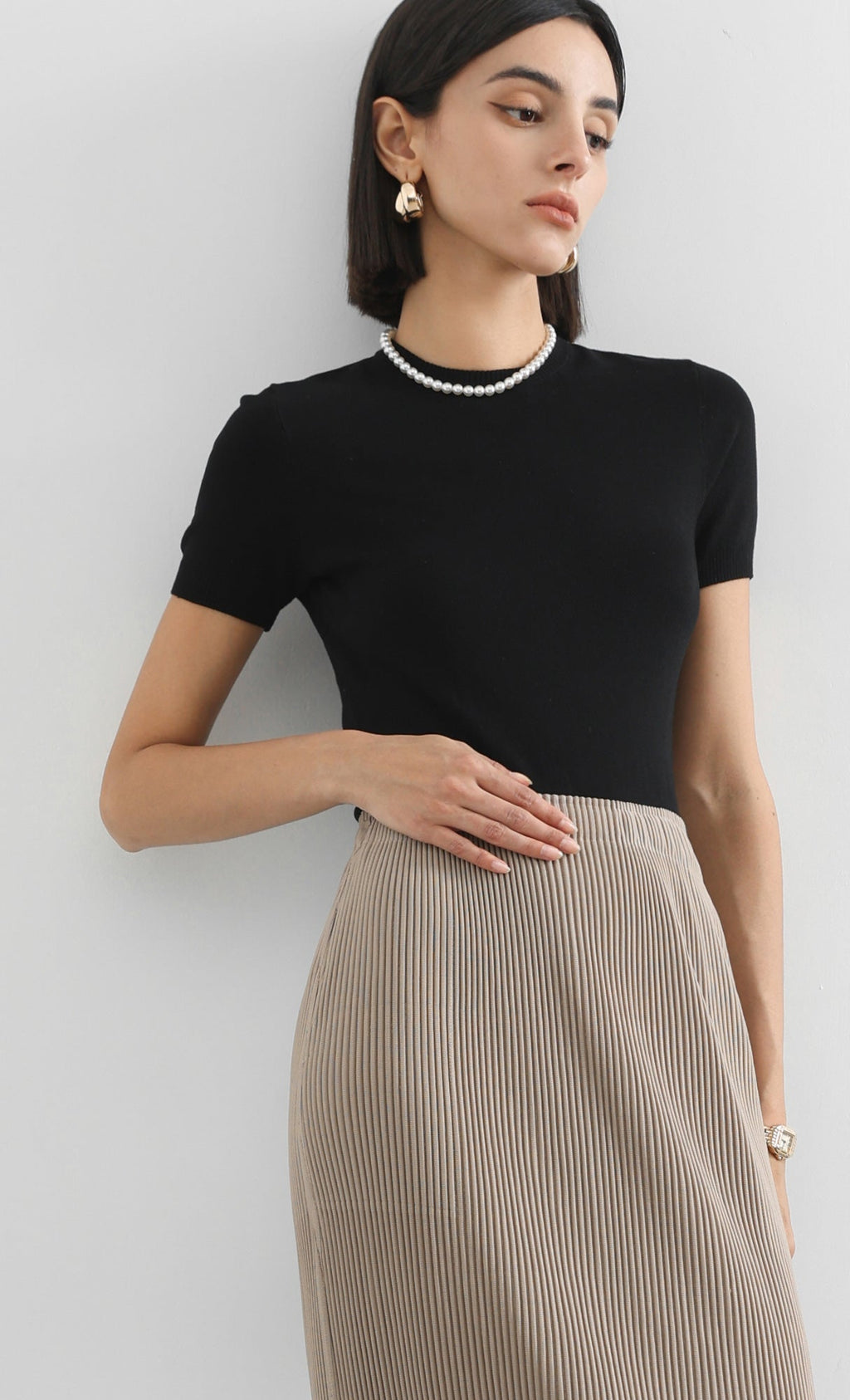 classy line pleated skirt_beige