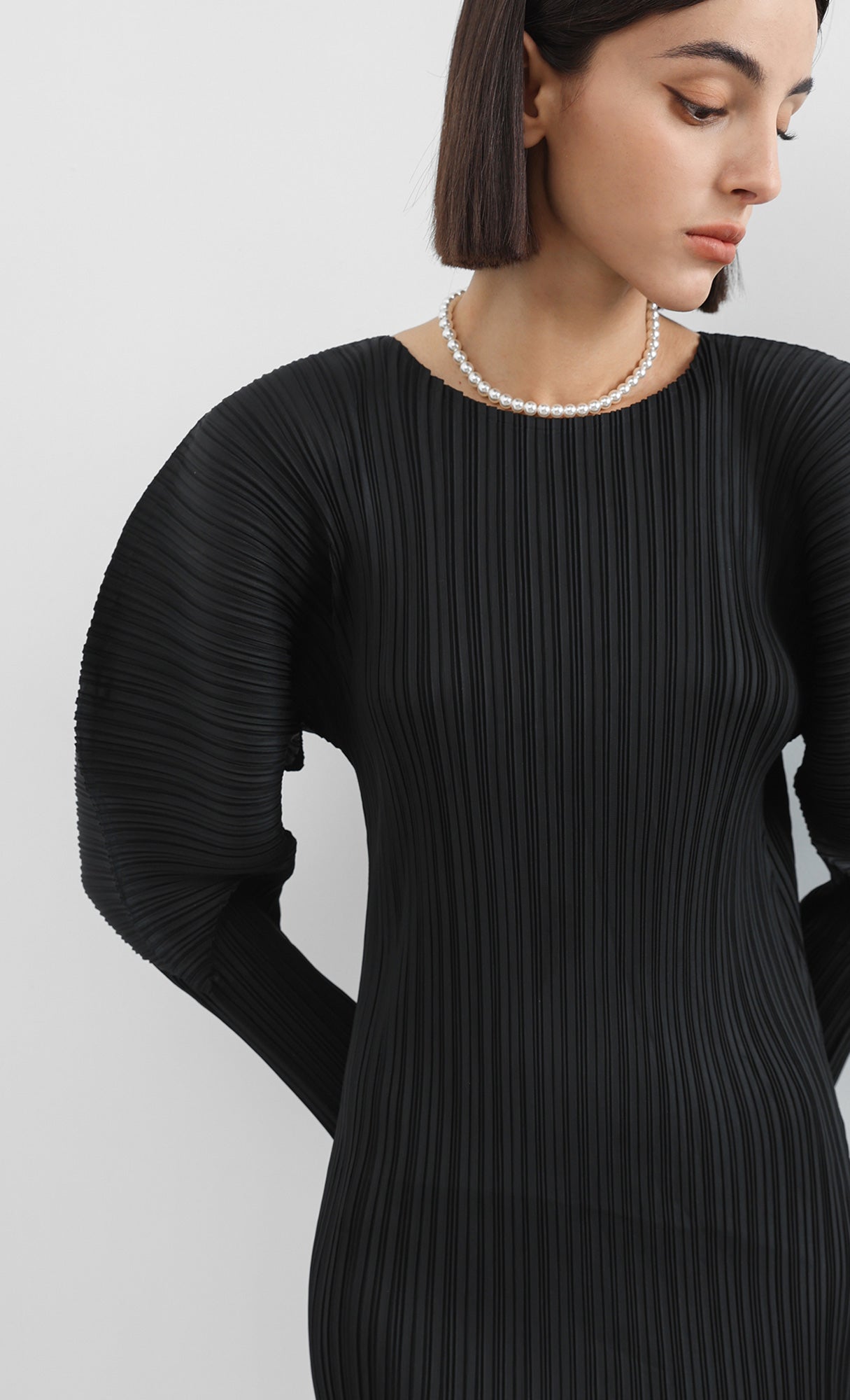 arc pleated dress_black
