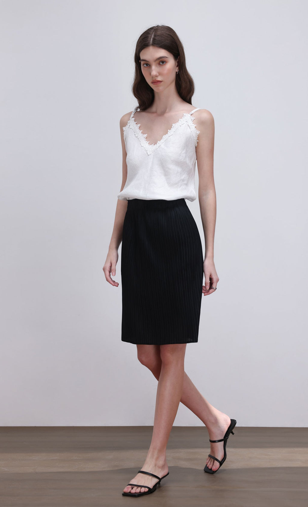 Dara pleated midi skirt_black