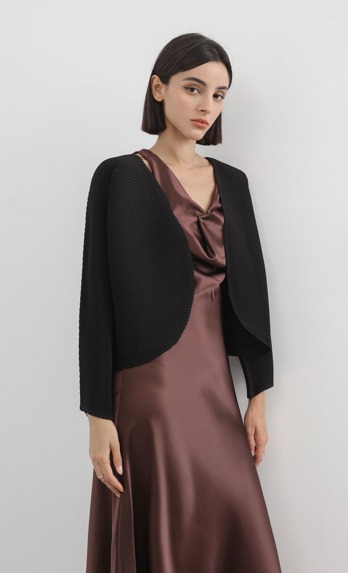 round pleated cardigan_black