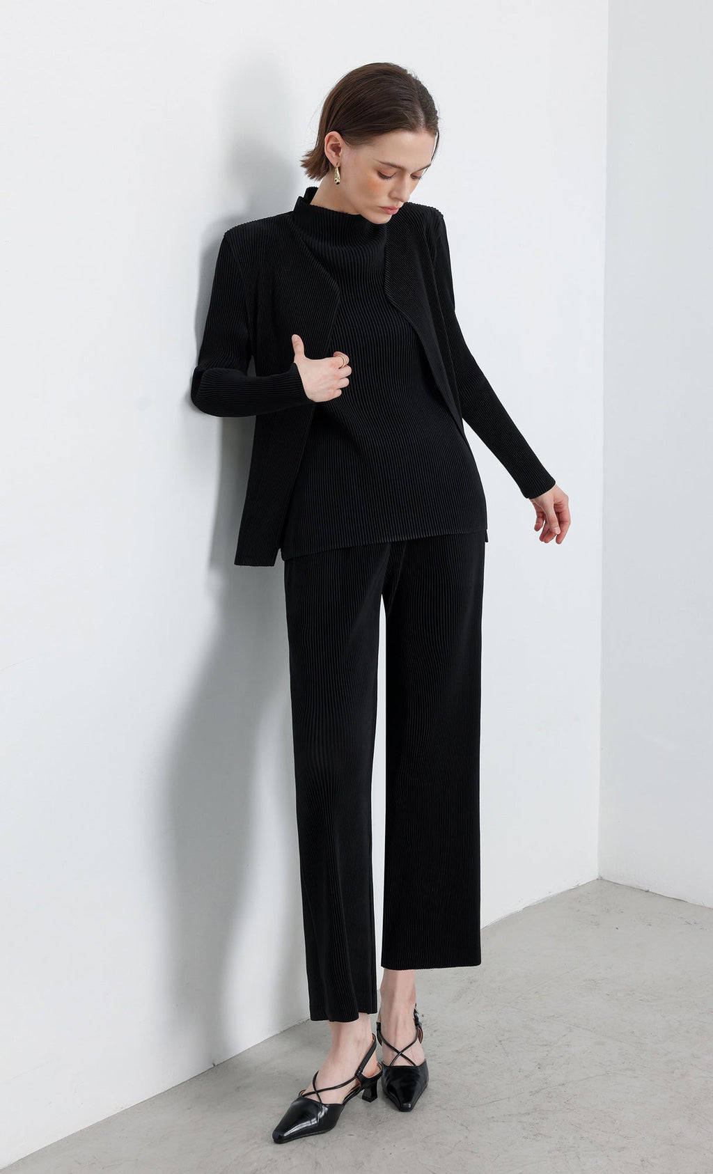 Essential Pleats Cardigan_Black