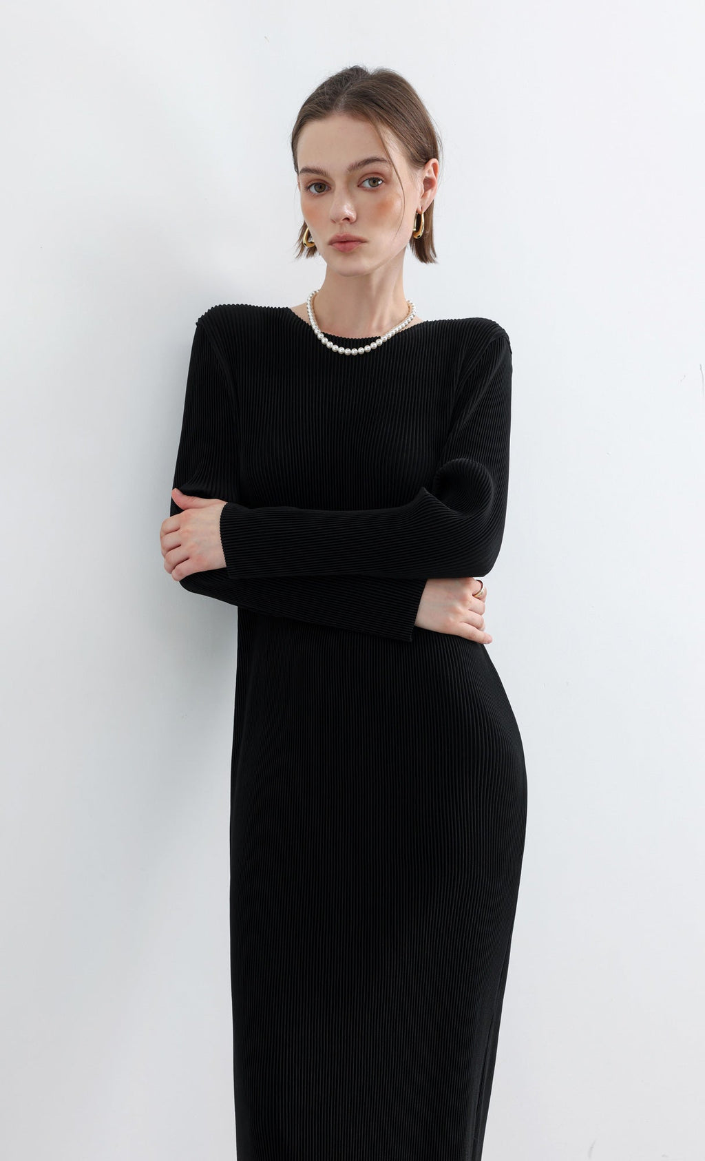Essential Relaxed Pleated Dress_Black