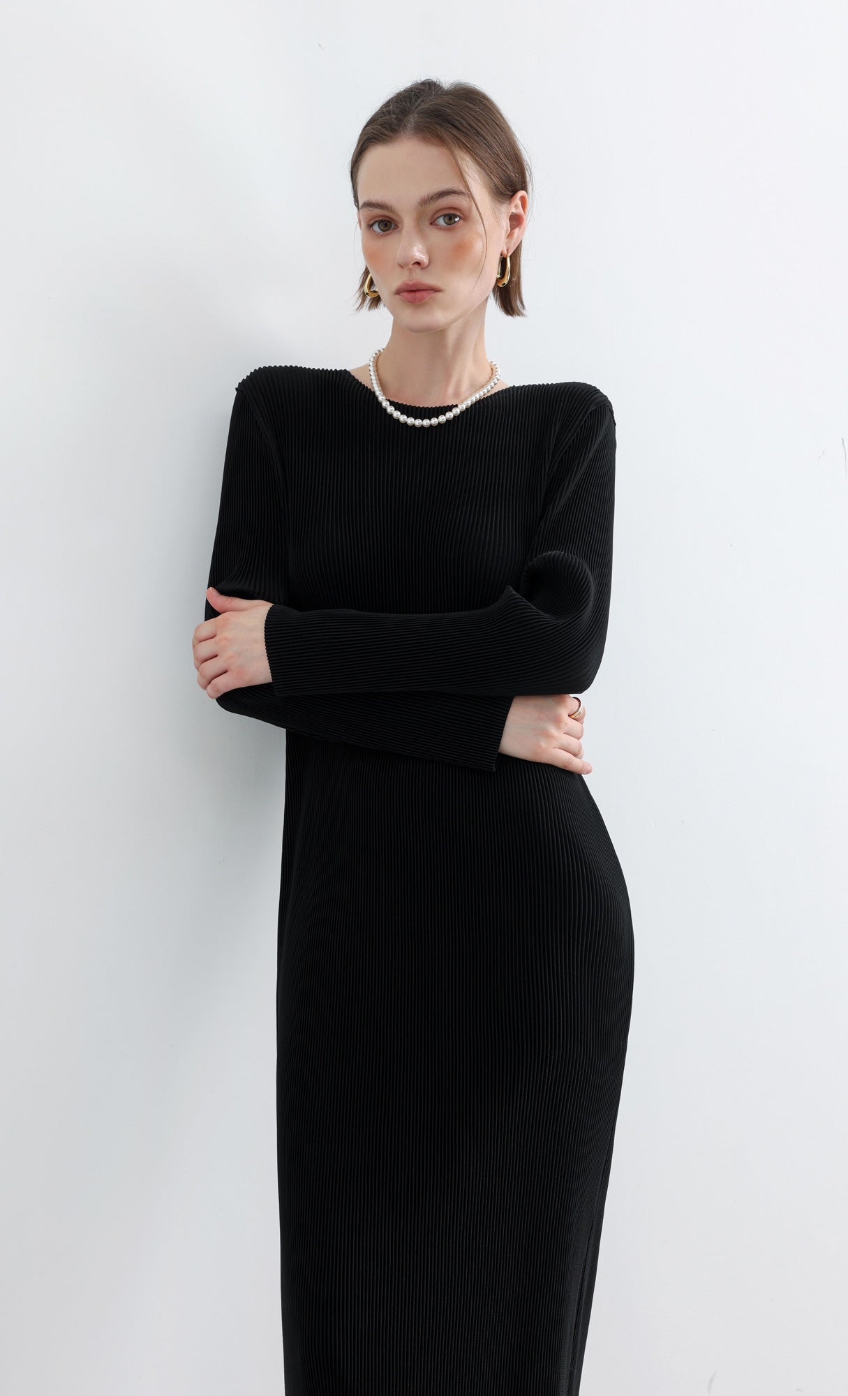 Essential Relaxed Pleated Dress_Black