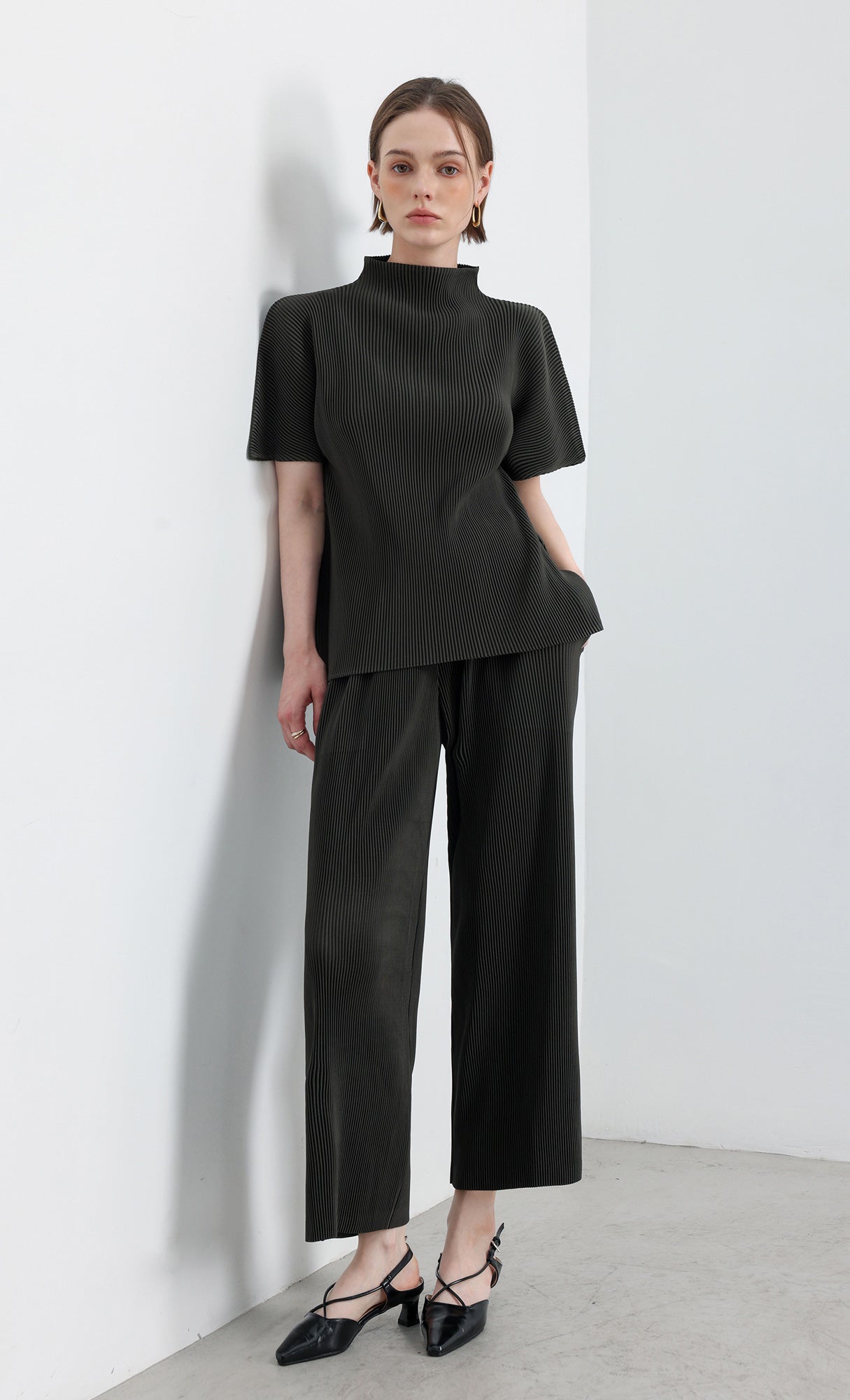 Essential Pleated Pants_Khaki