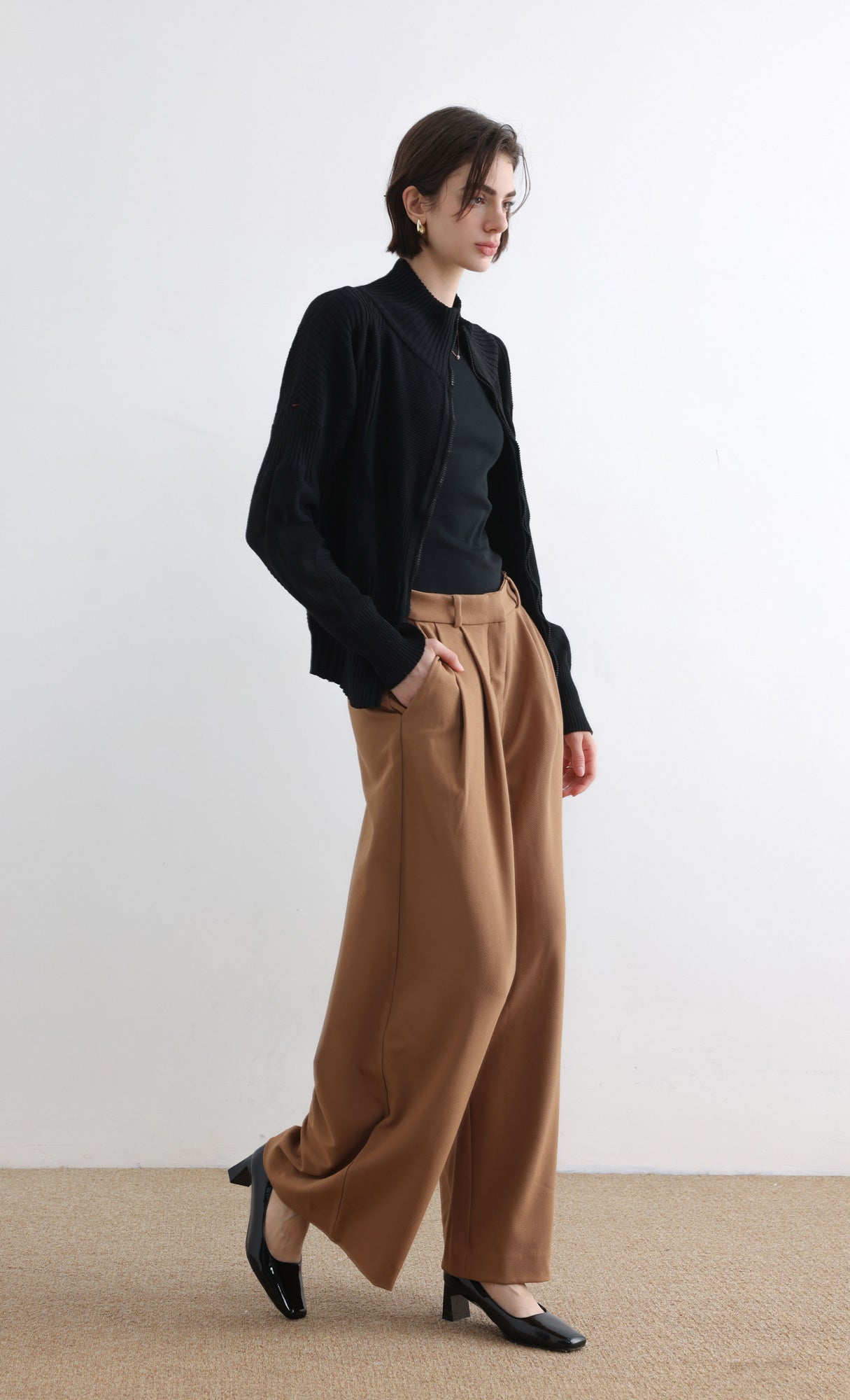 High Neck Knitted Pleated Zip-Up Cardigan_Black