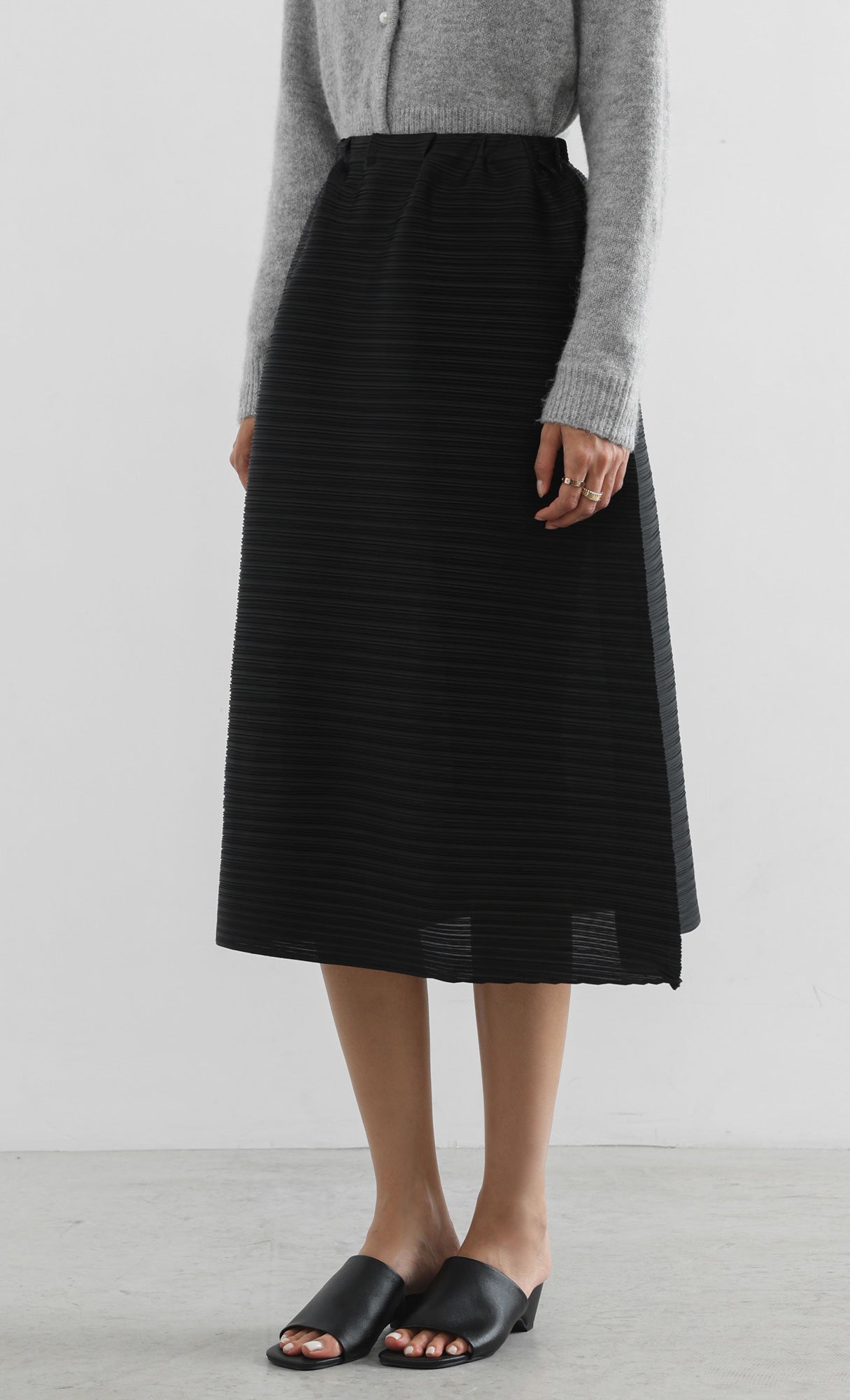 horiz pleated midi skirt_black
