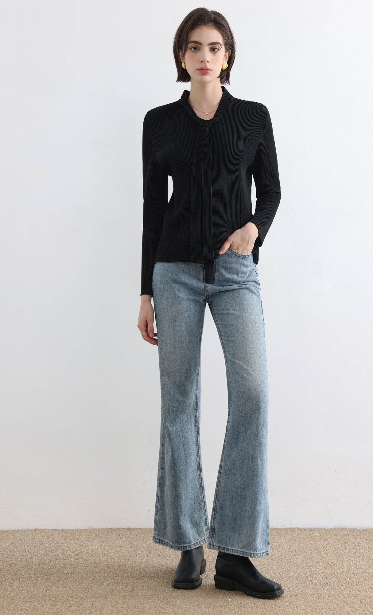 Ribbon Tie Pleated Top_Black