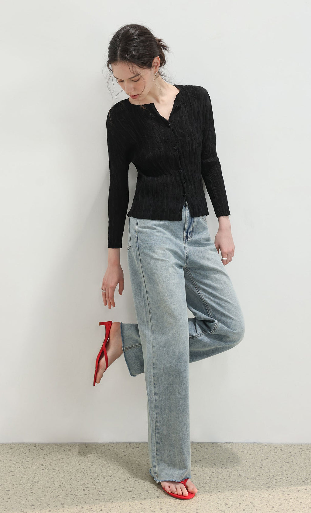 Wane crinkle pleated shirt_black