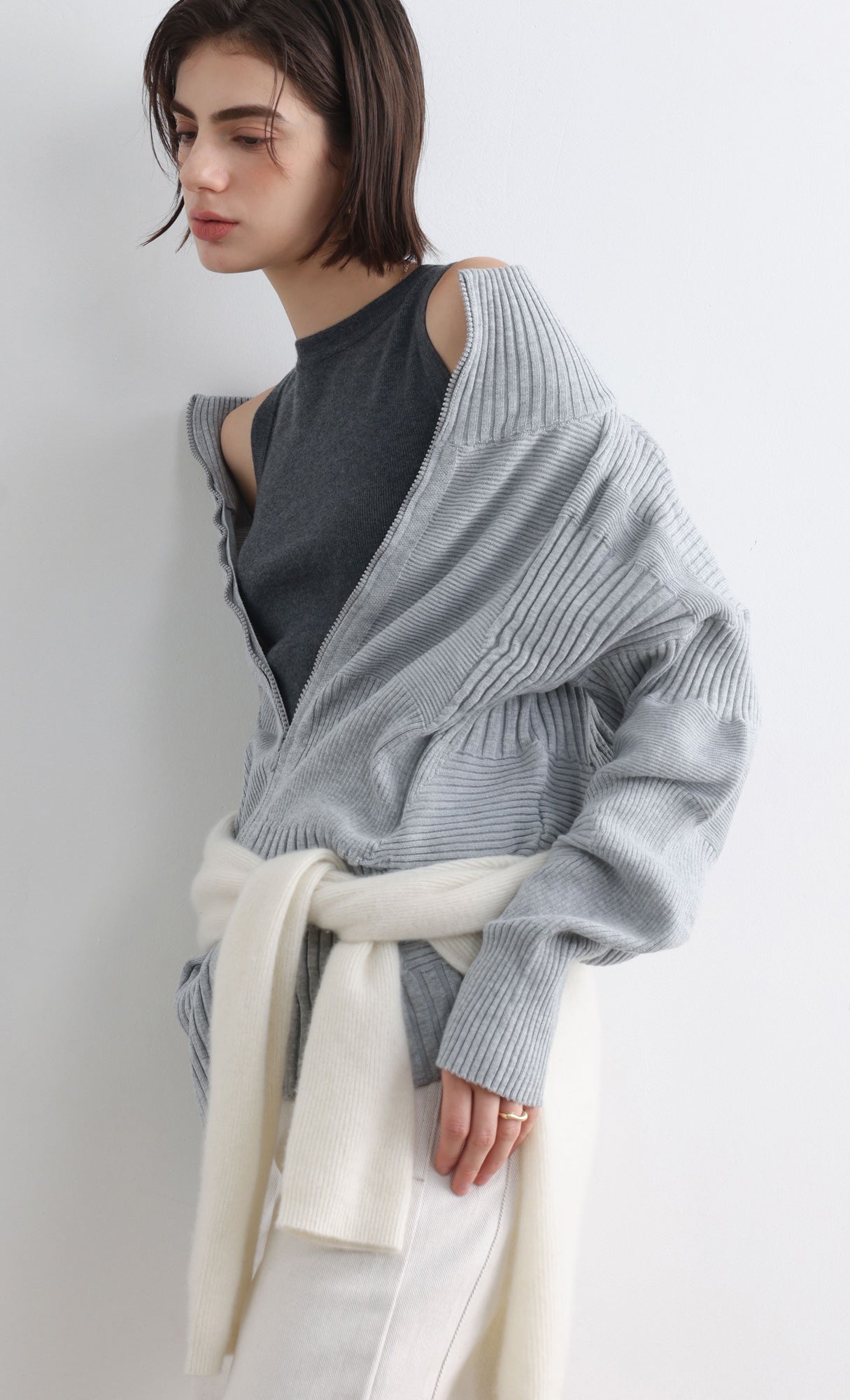 High Neck Knitted Pleated Zip-Up Cardigan_Grey