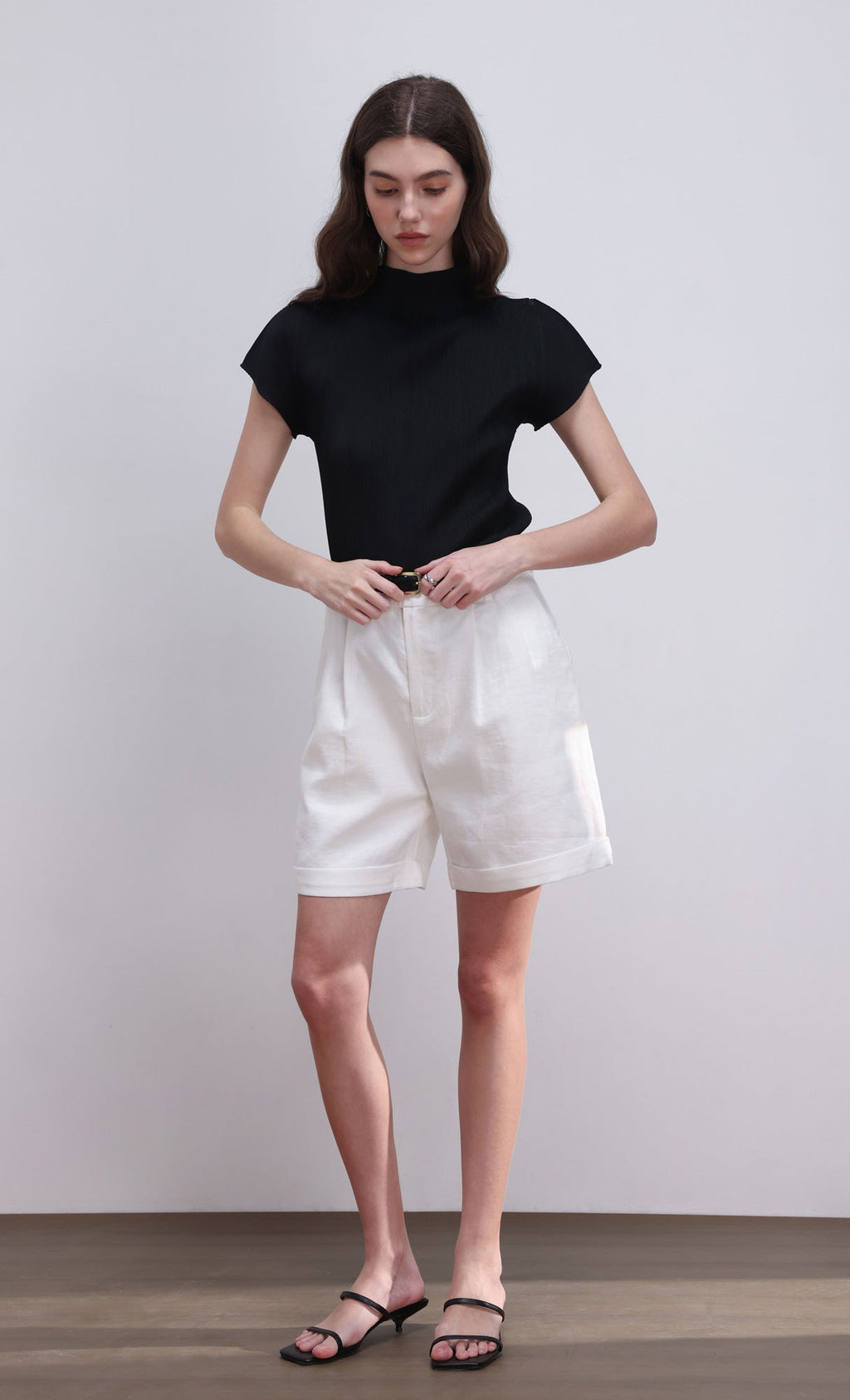 Lao pleated half neck top_black
