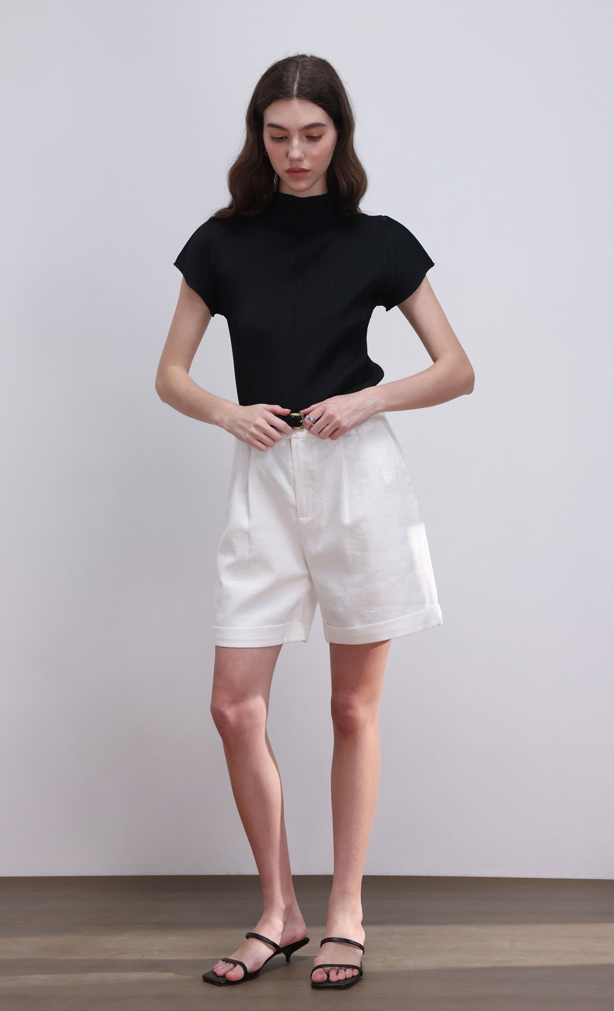 Lao pleated half neck top_black
