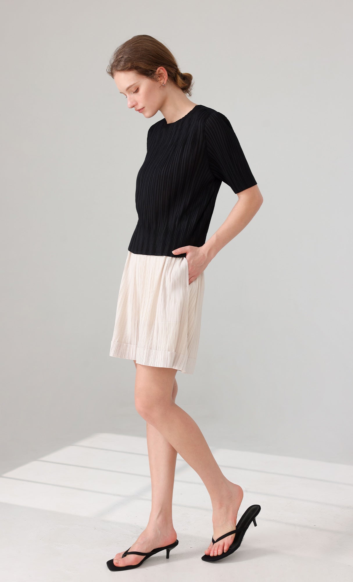 Mono Pleated Half Pants_ivory