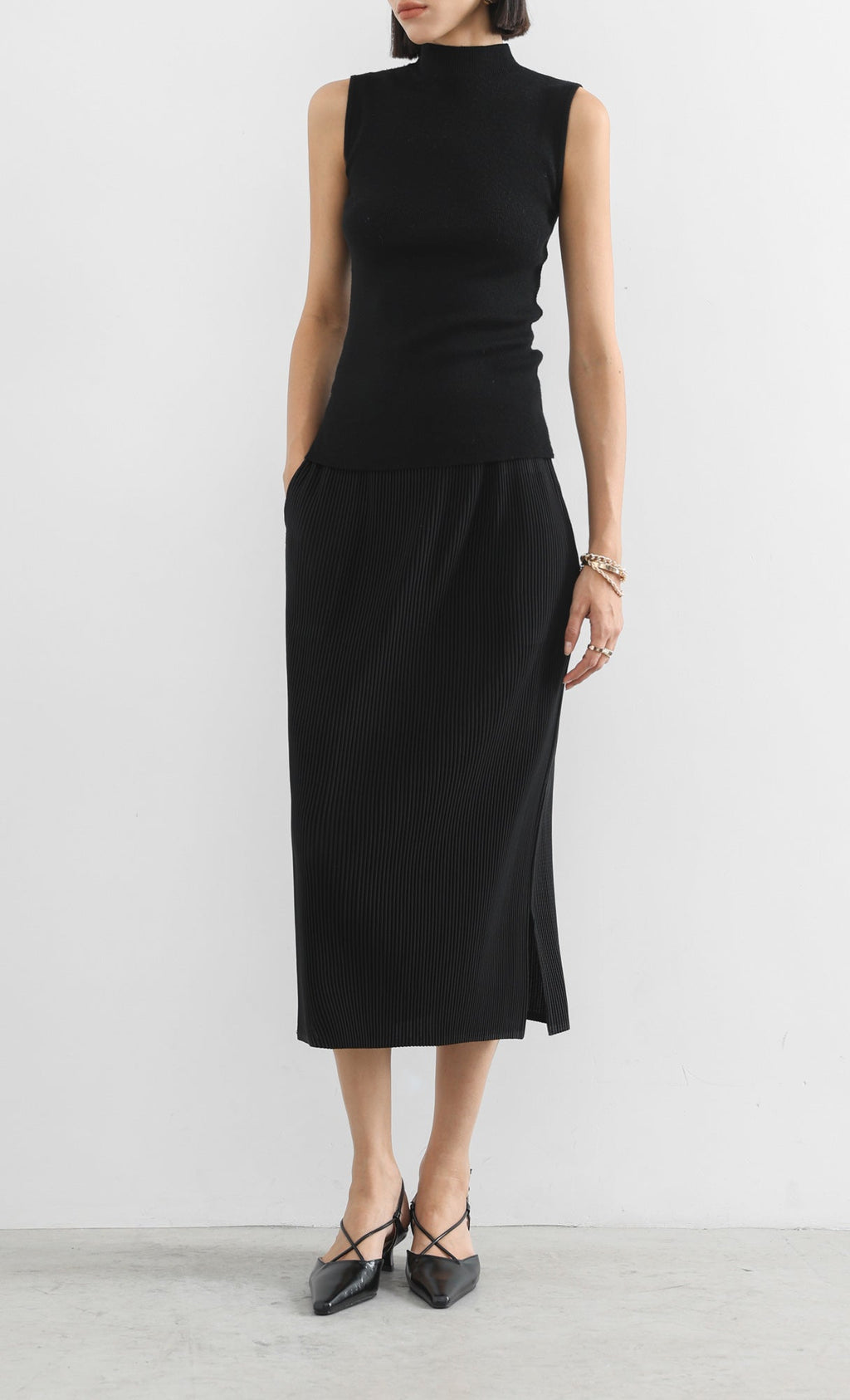 classy line pleated skirt_black