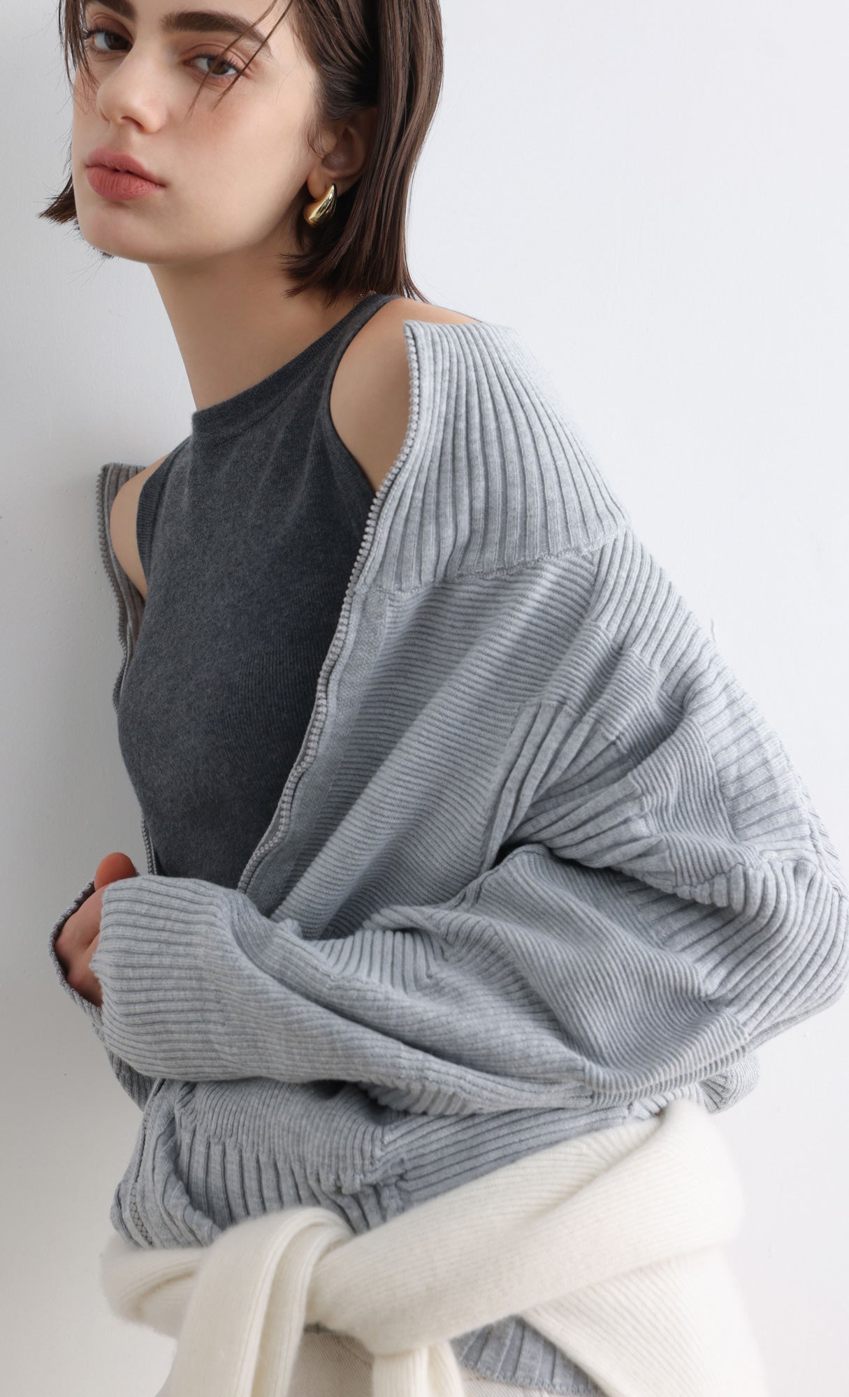 High Neck Knitted Pleated Zip-Up Cardigan_Grey