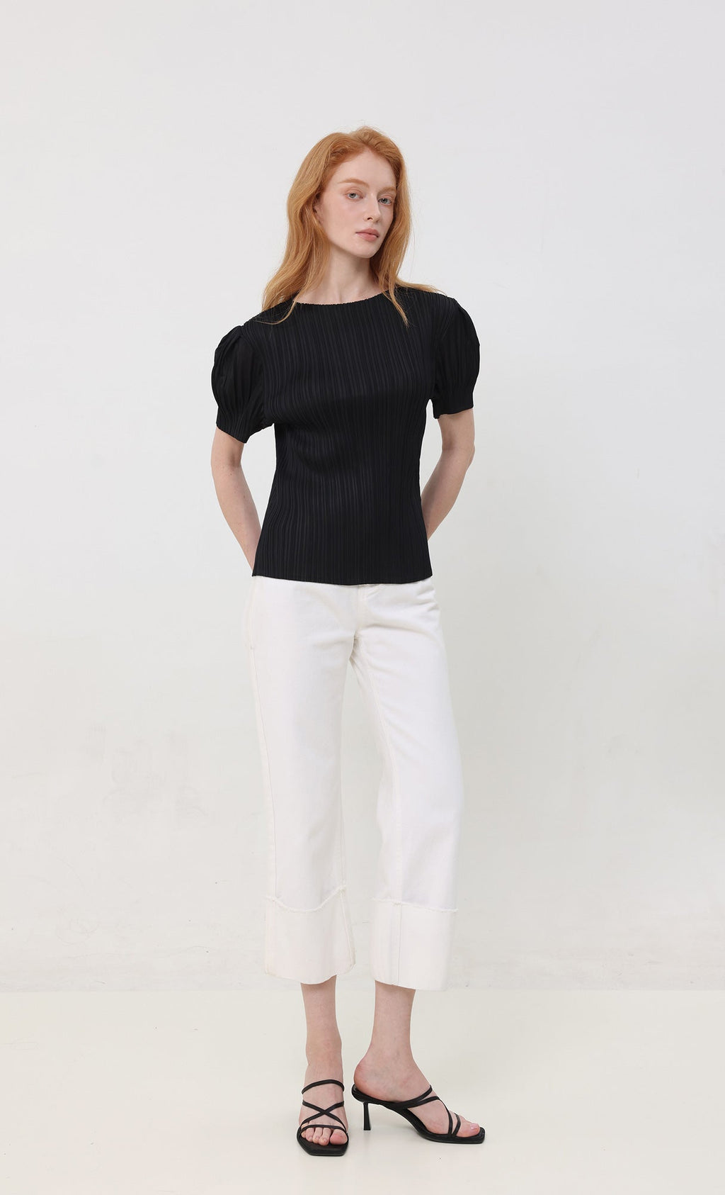 Mellow pleated half sleeve top_black