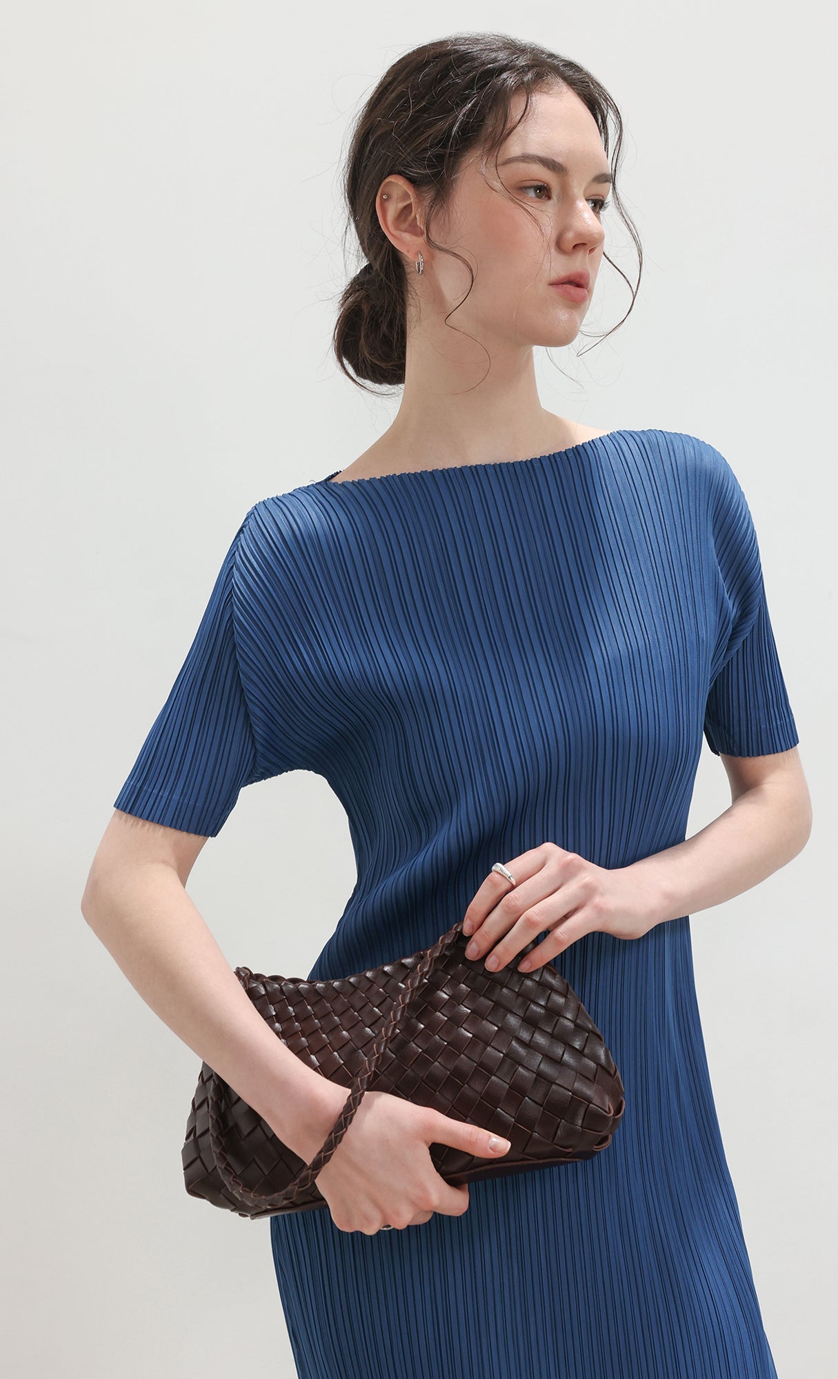 Nesia weaving shouler bag_brown