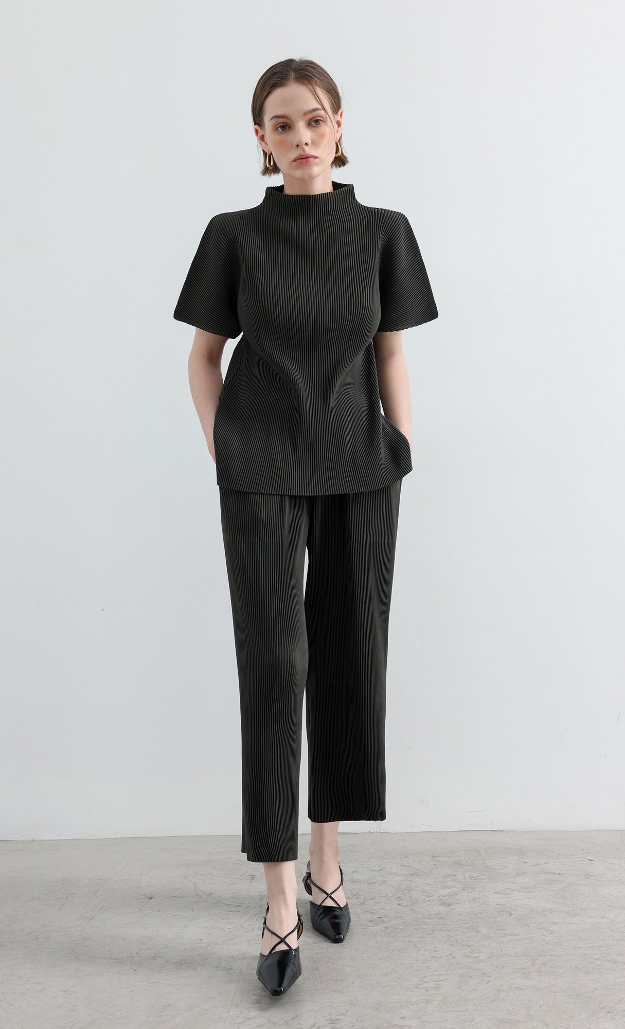 Essential Pleated Pants_Khaki