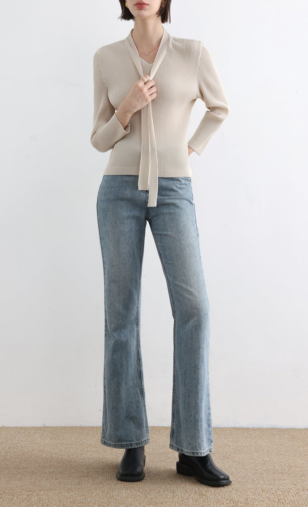 Ribbon Tie Pleated Top_Ivory