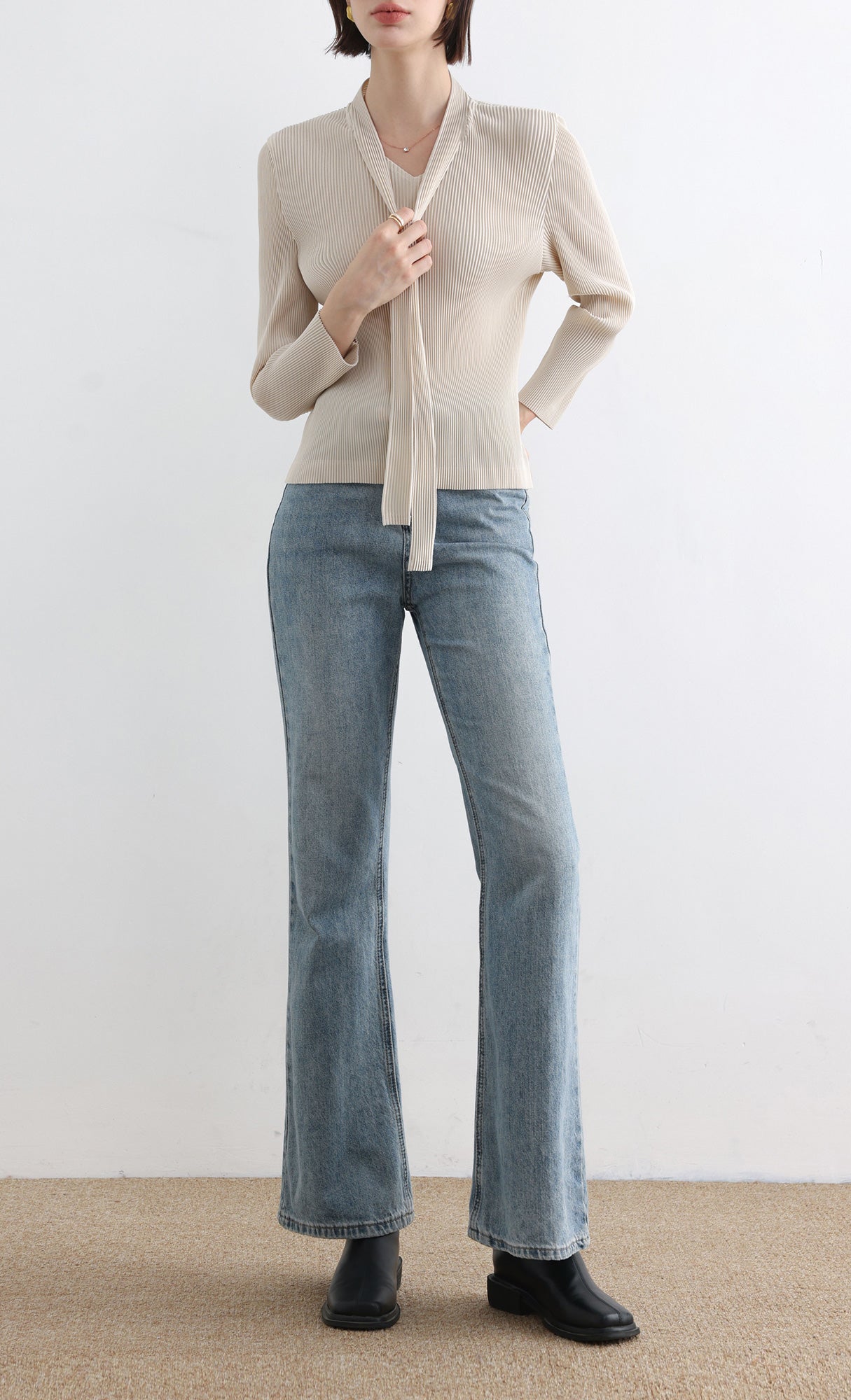 Ribbon Tie Pleated Top_Ivory