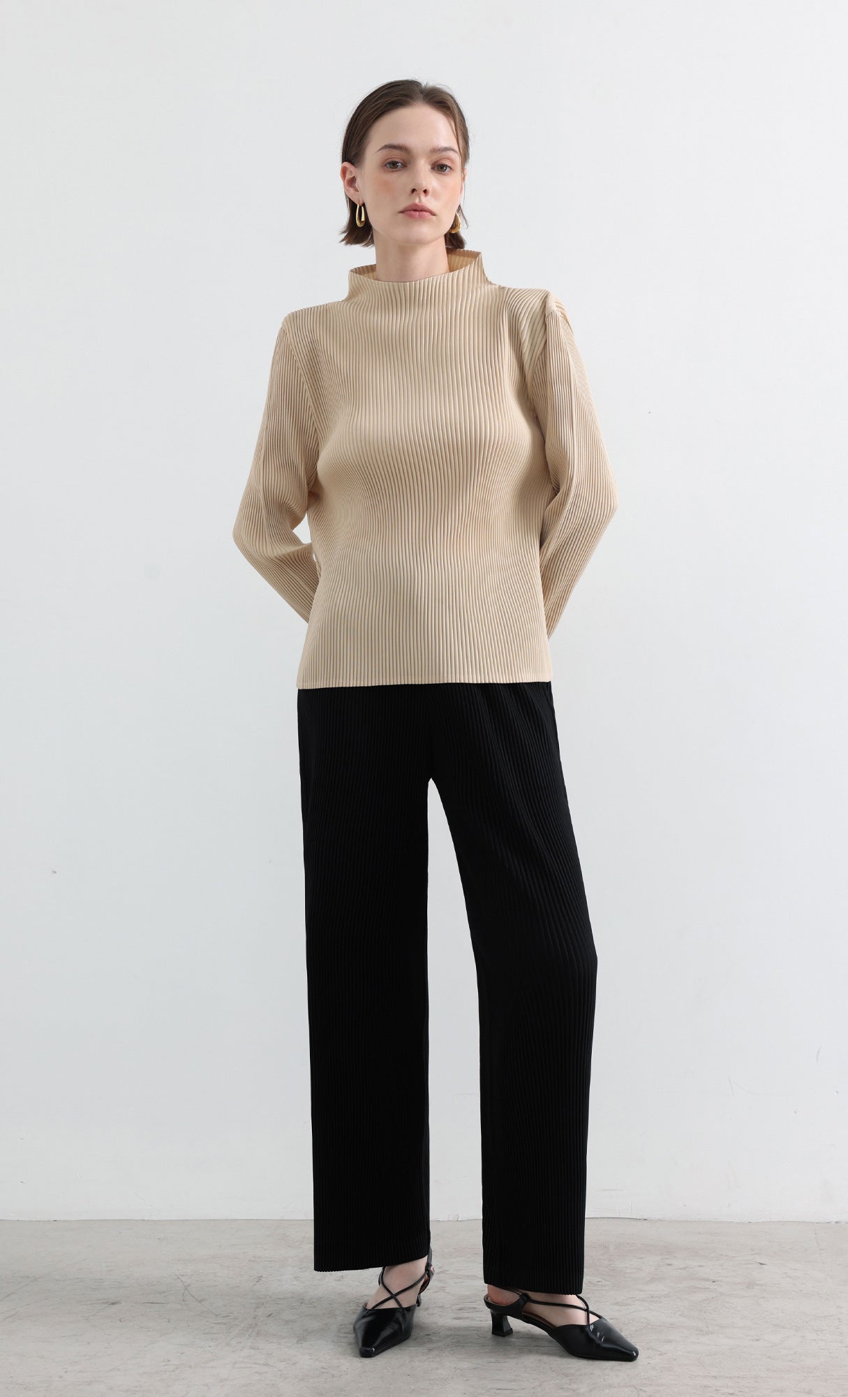 Essential Relaxed Pleated Pants_Black