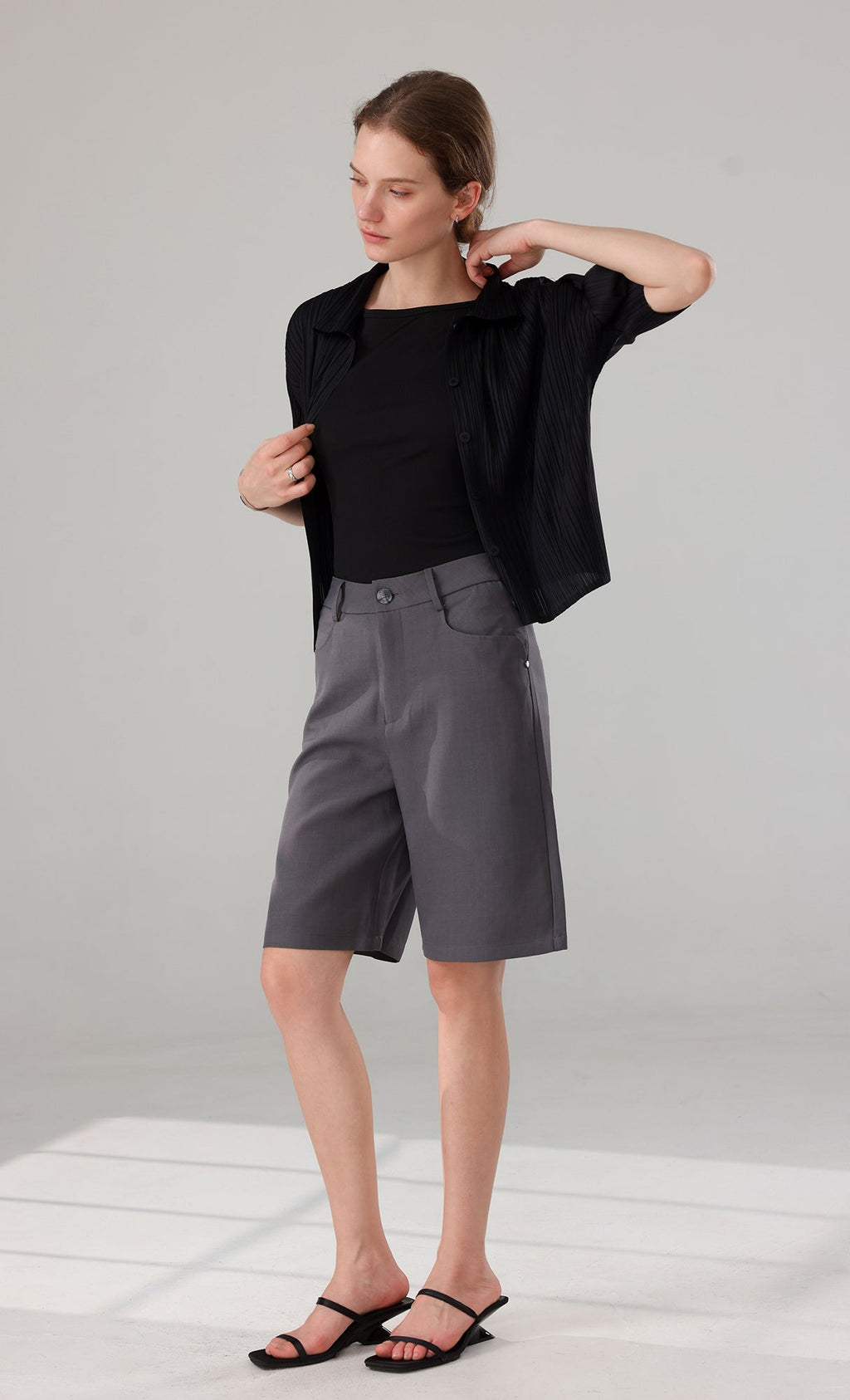Palette collard pleated shirts_black