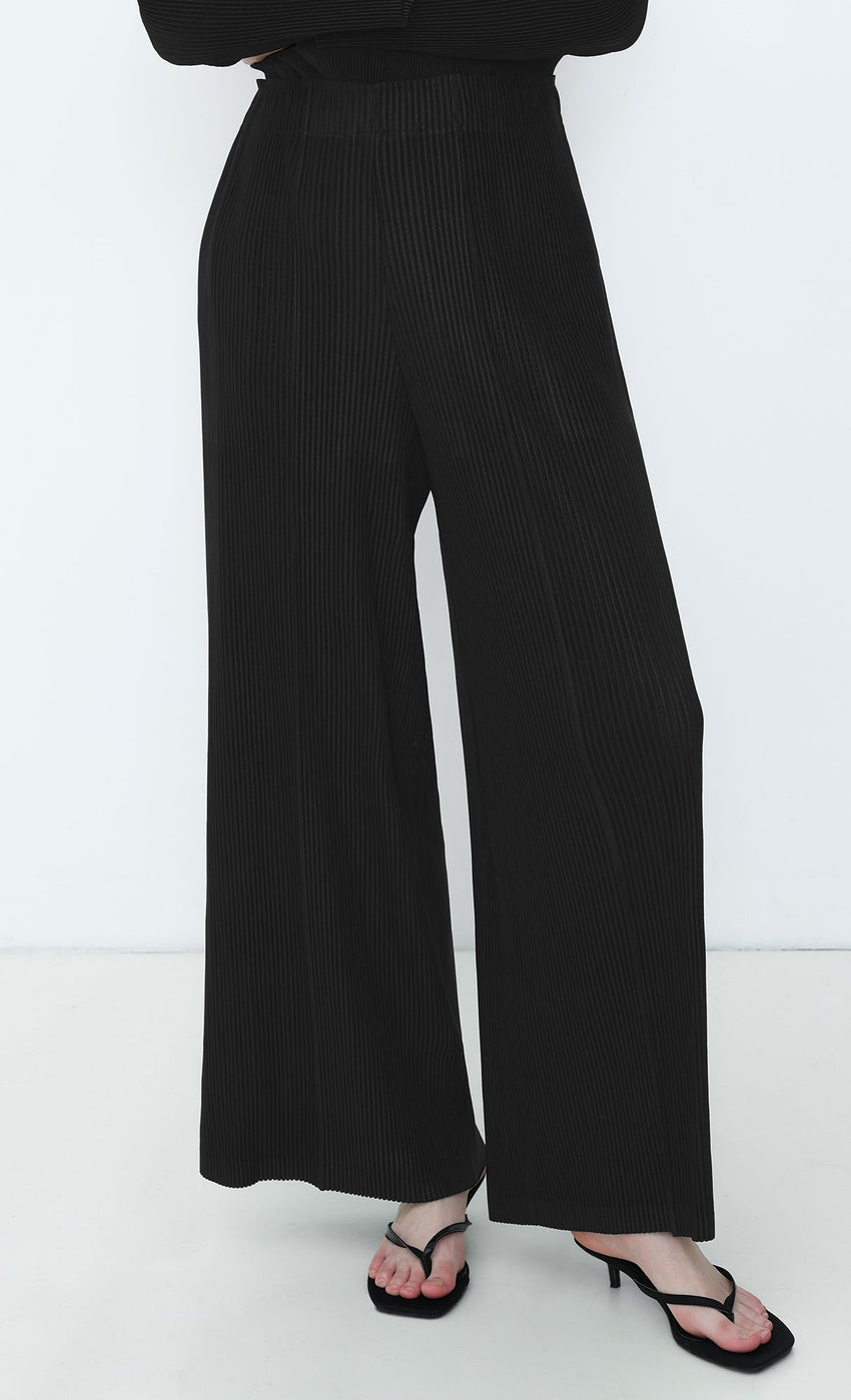 One Size - Fits XS to L / Black