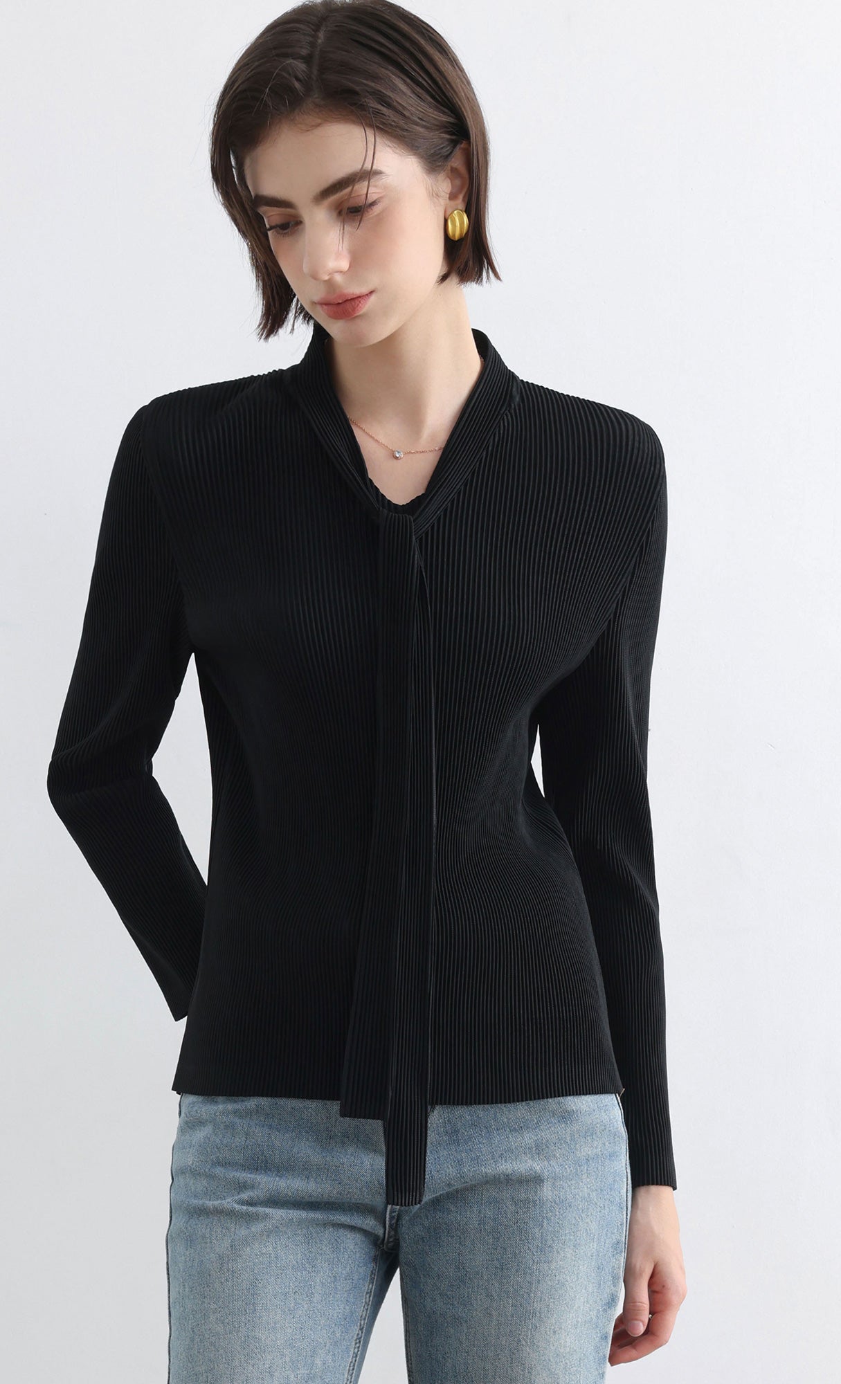 Ribbon Tie Pleated Top_Black