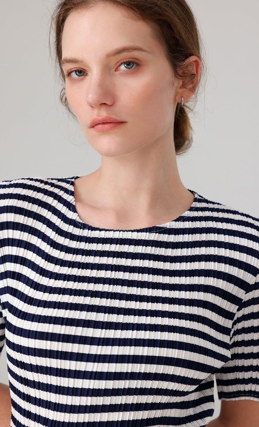 Marine Stripe Pleated Top (stripe)