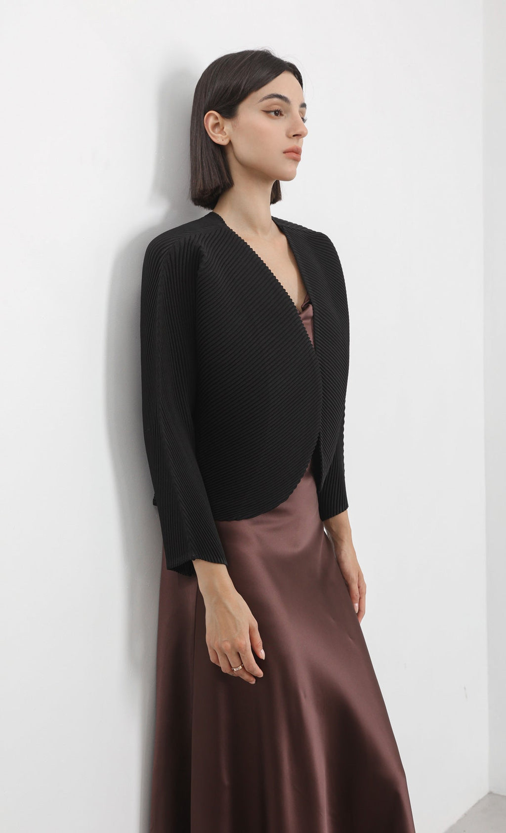 round pleated cardigan_black