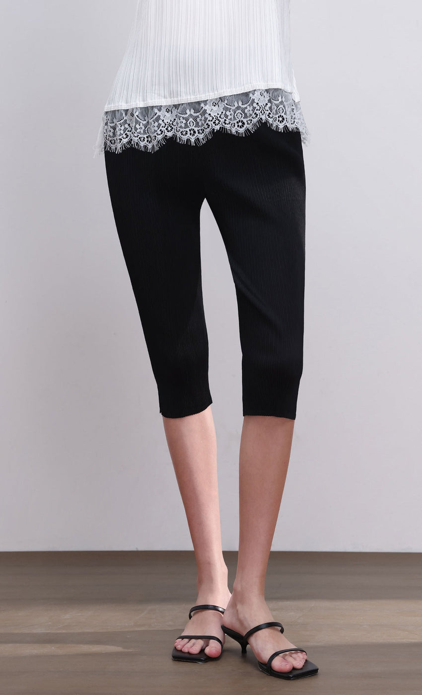 Pleated capri pants (black)