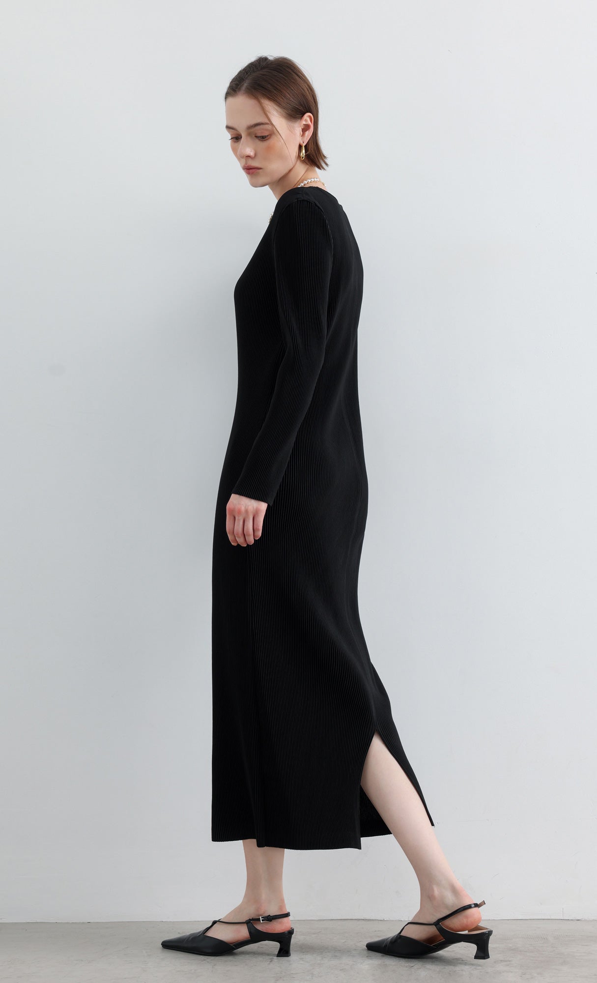 Essential Relaxed Pleated Dress_Black