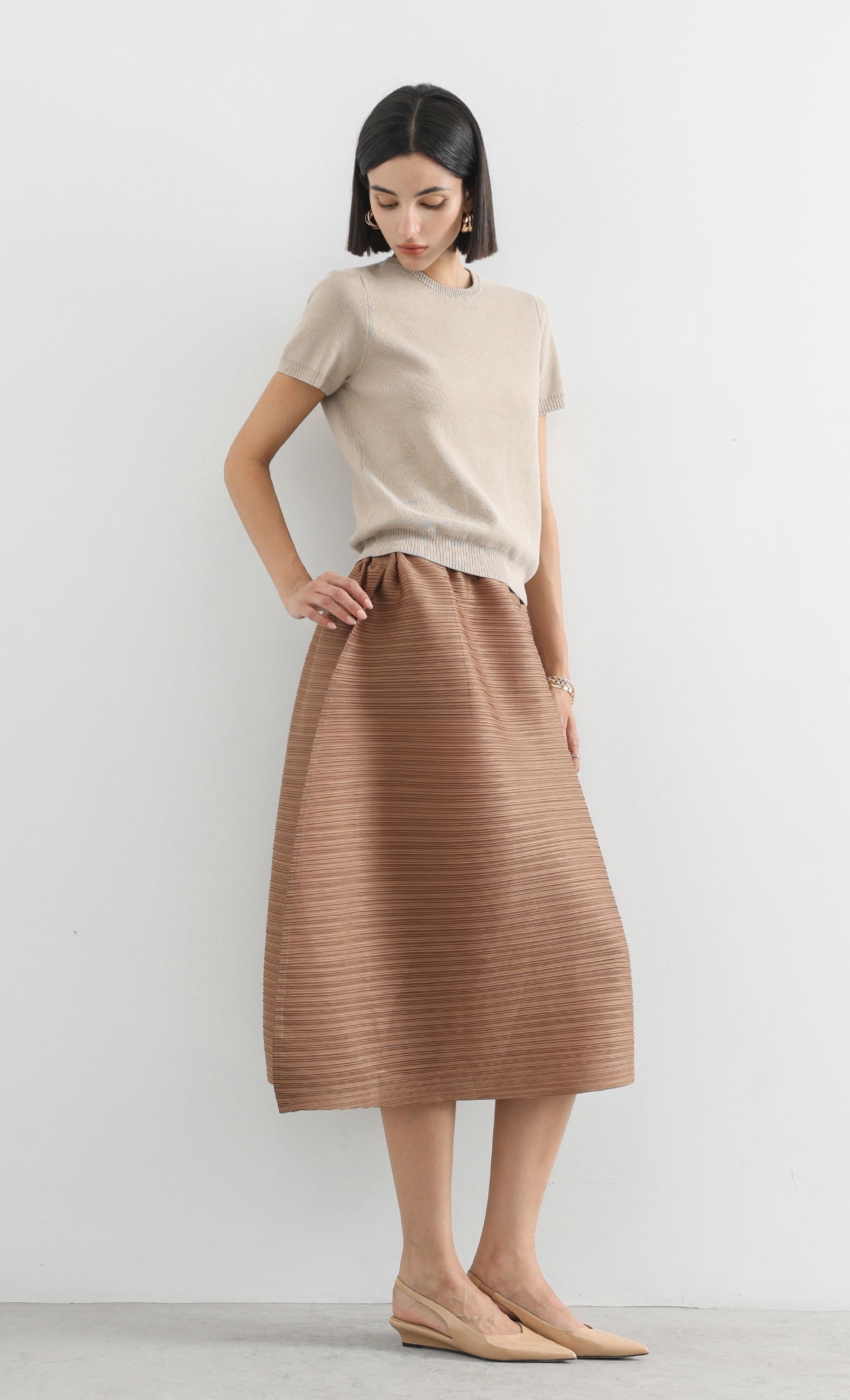 horiz pleated midi skirt_camel