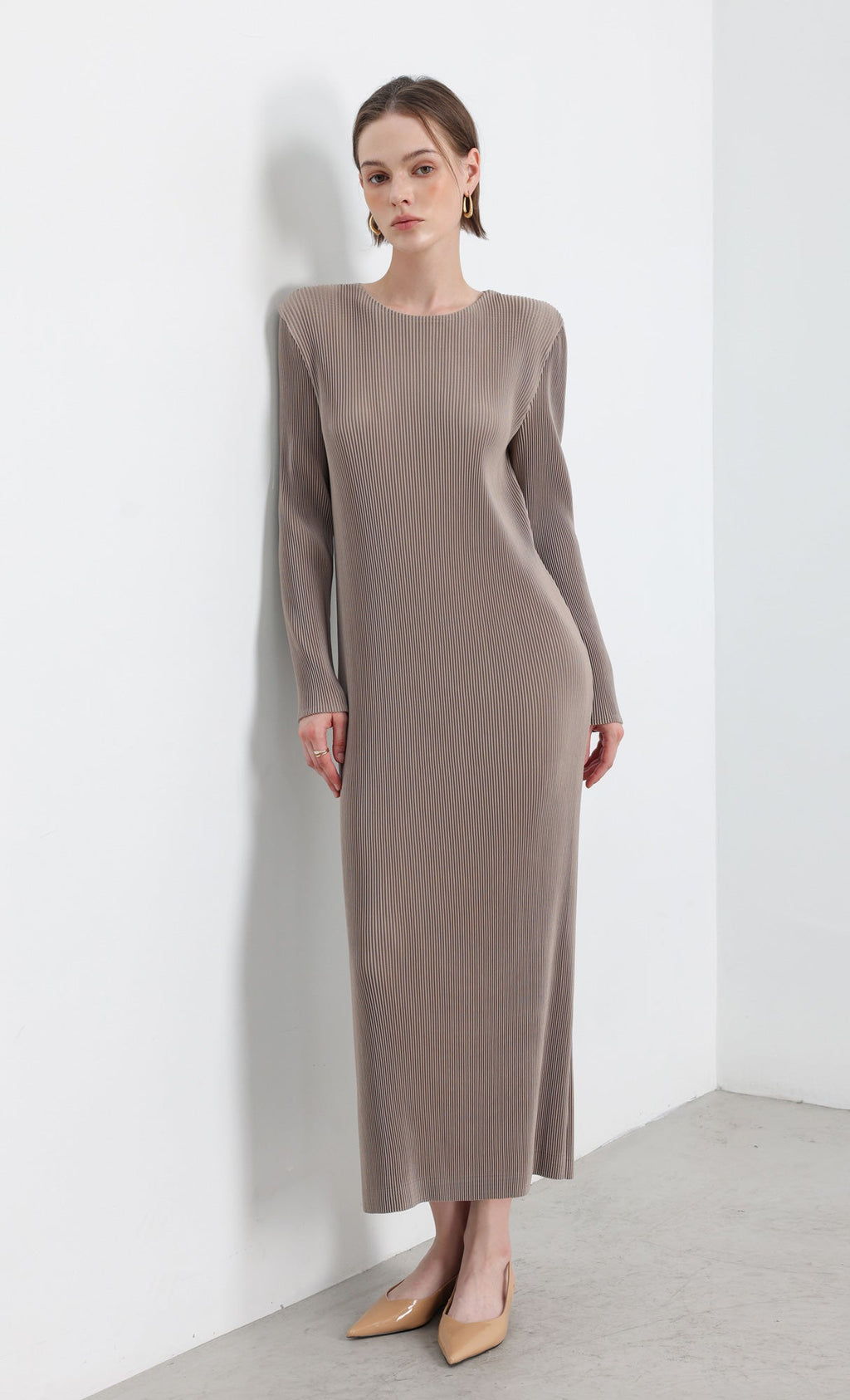 Essential Relaxed Pleats Dress_Beige