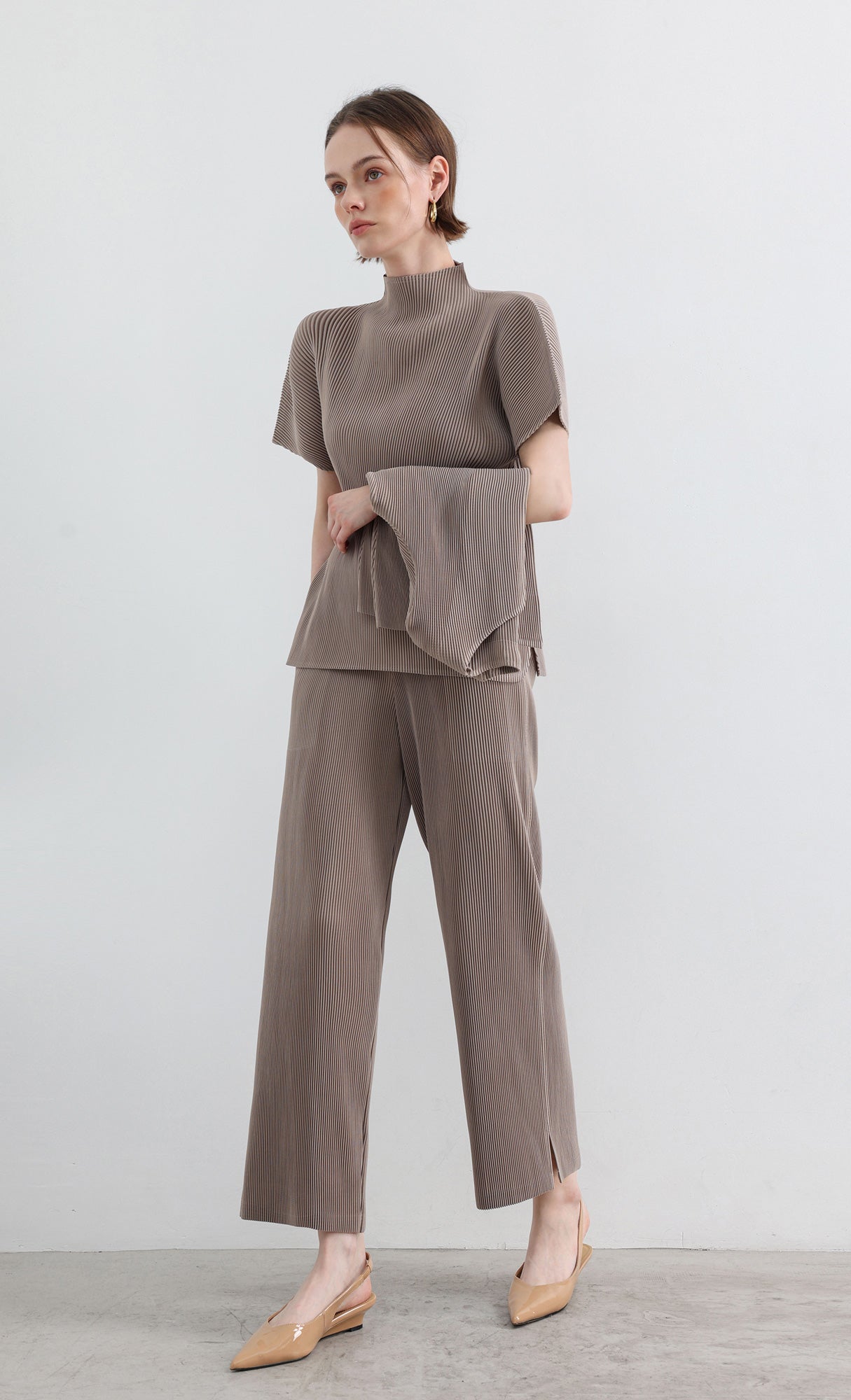 Essential Pleated Pants_Beige
