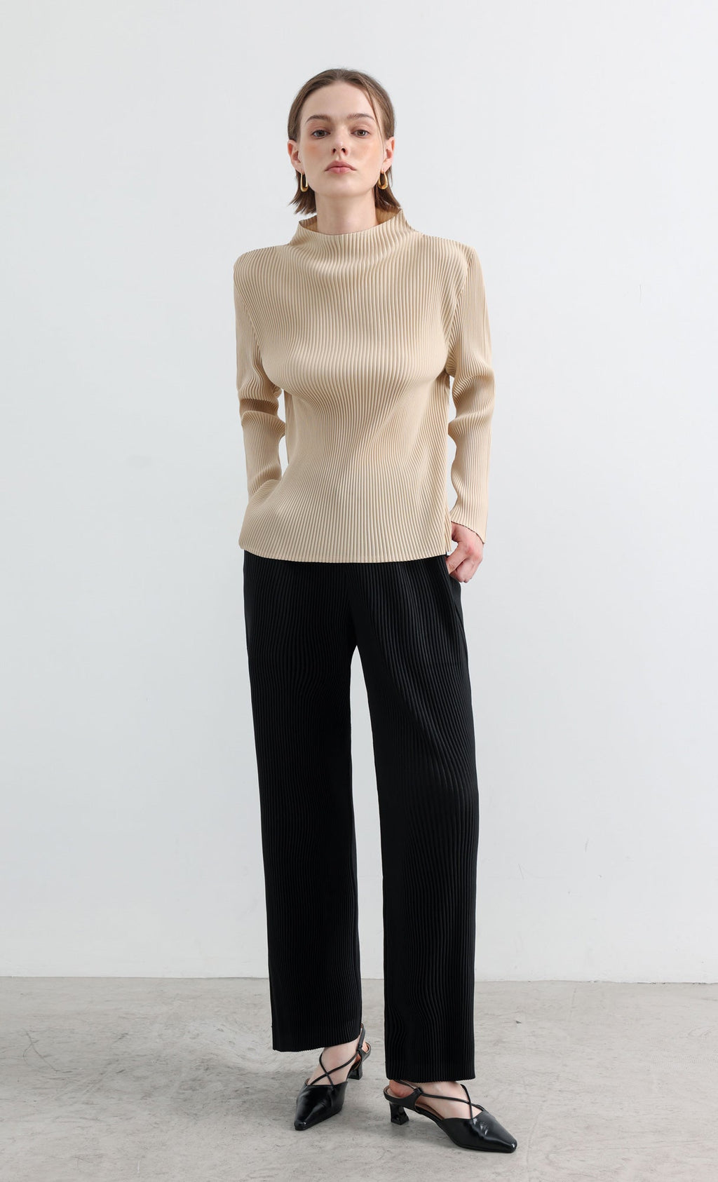 Essential Relaxed Pleated Pants_Black