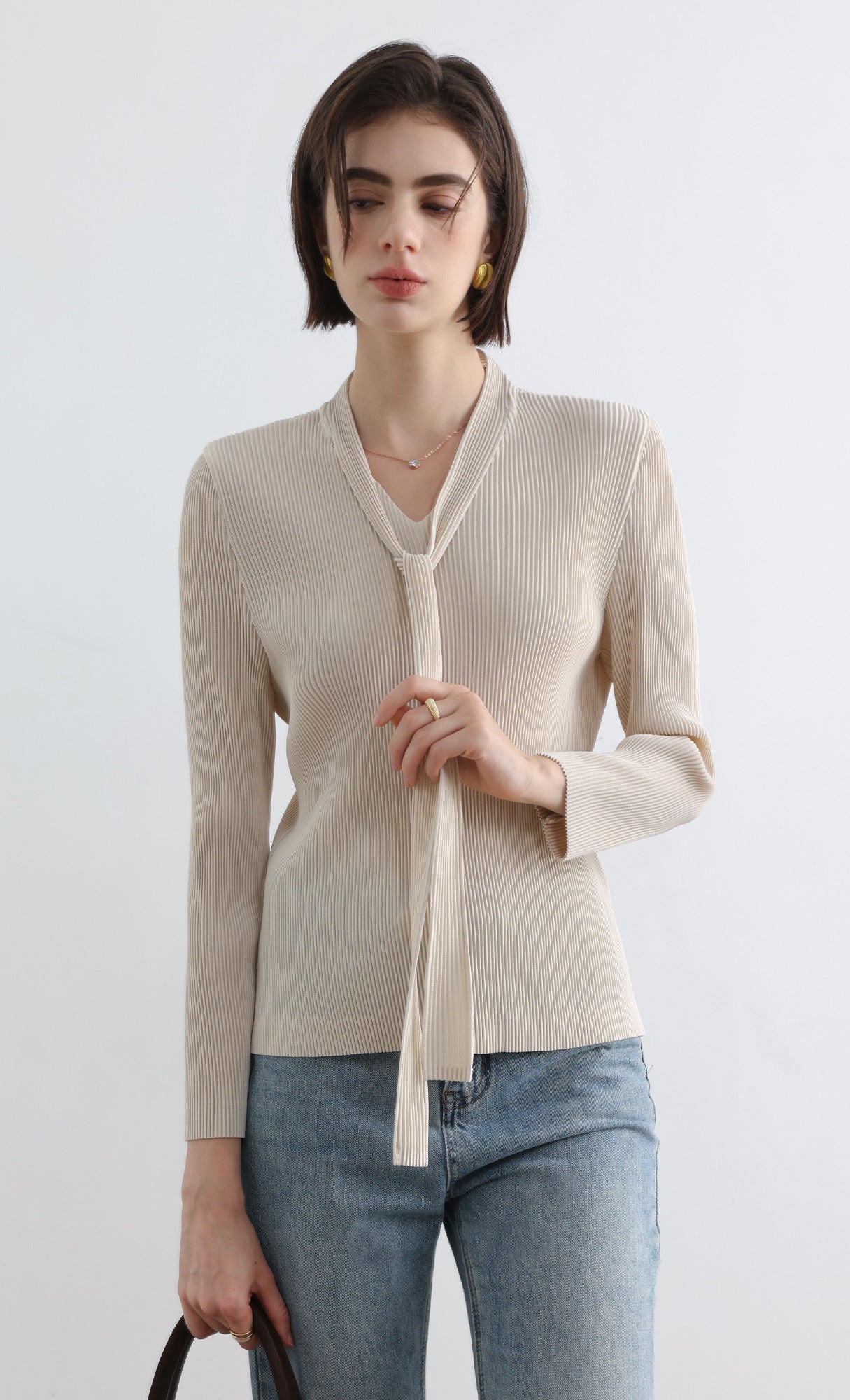 Ribbon Tie Pleated Top_Ivory