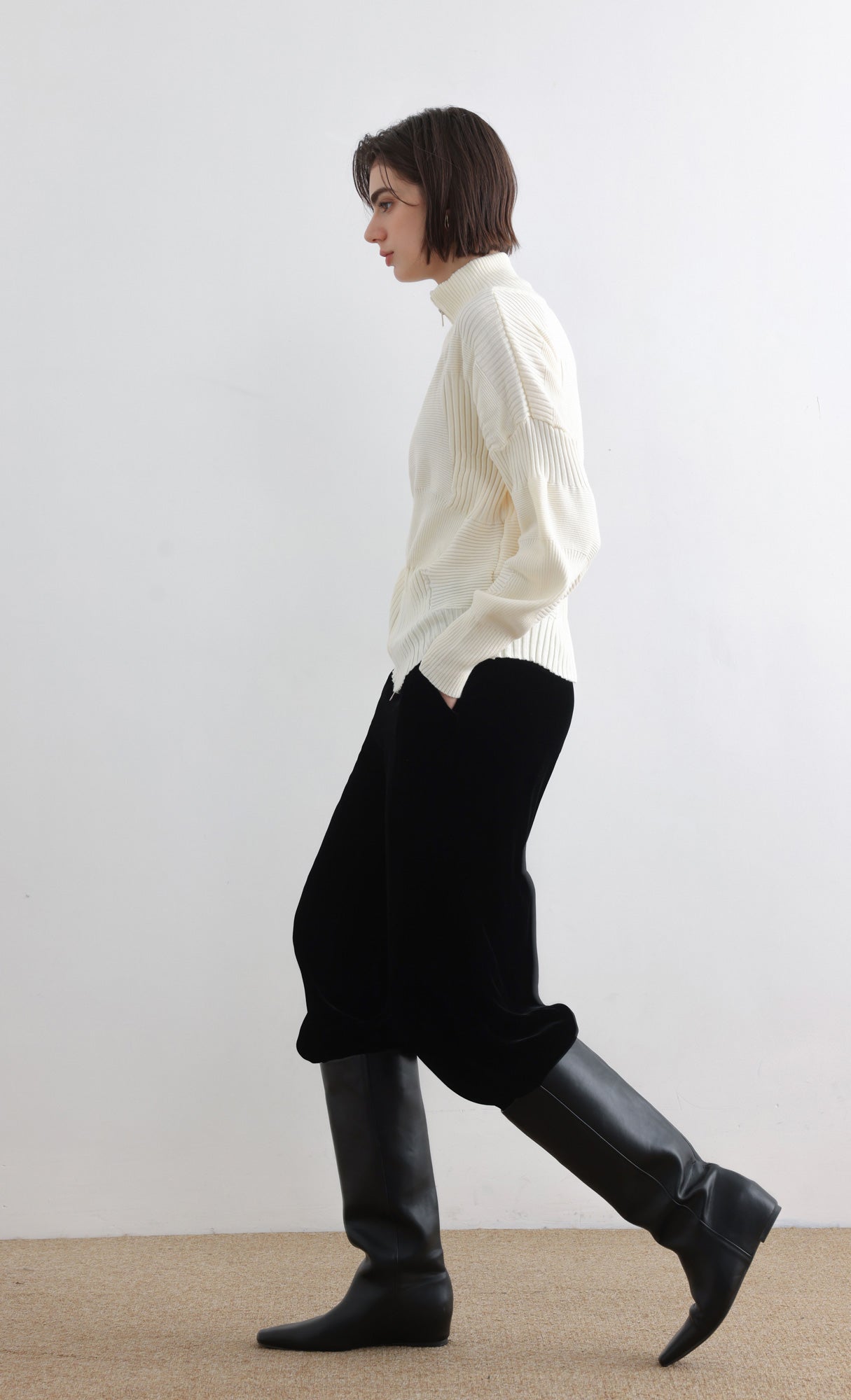 High Neck Knitted Pleated Zip-Up Cardigan_Ivory