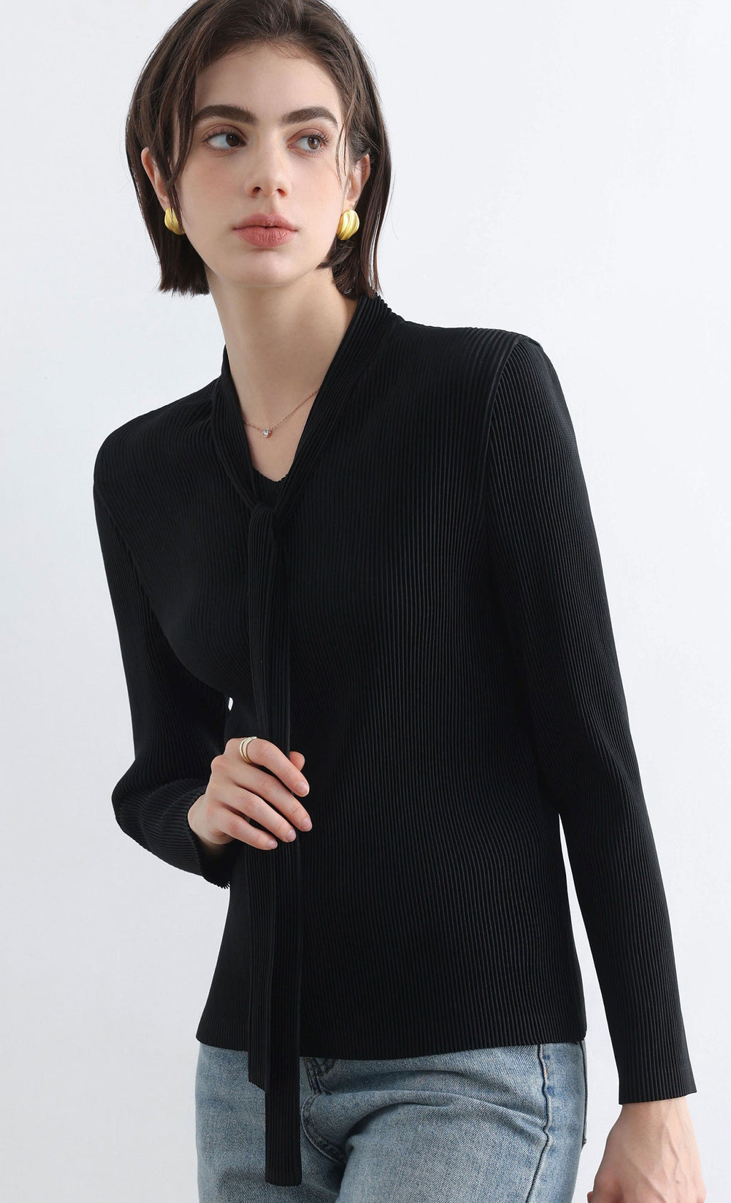 Ribbon Tie Pleated Top_Black