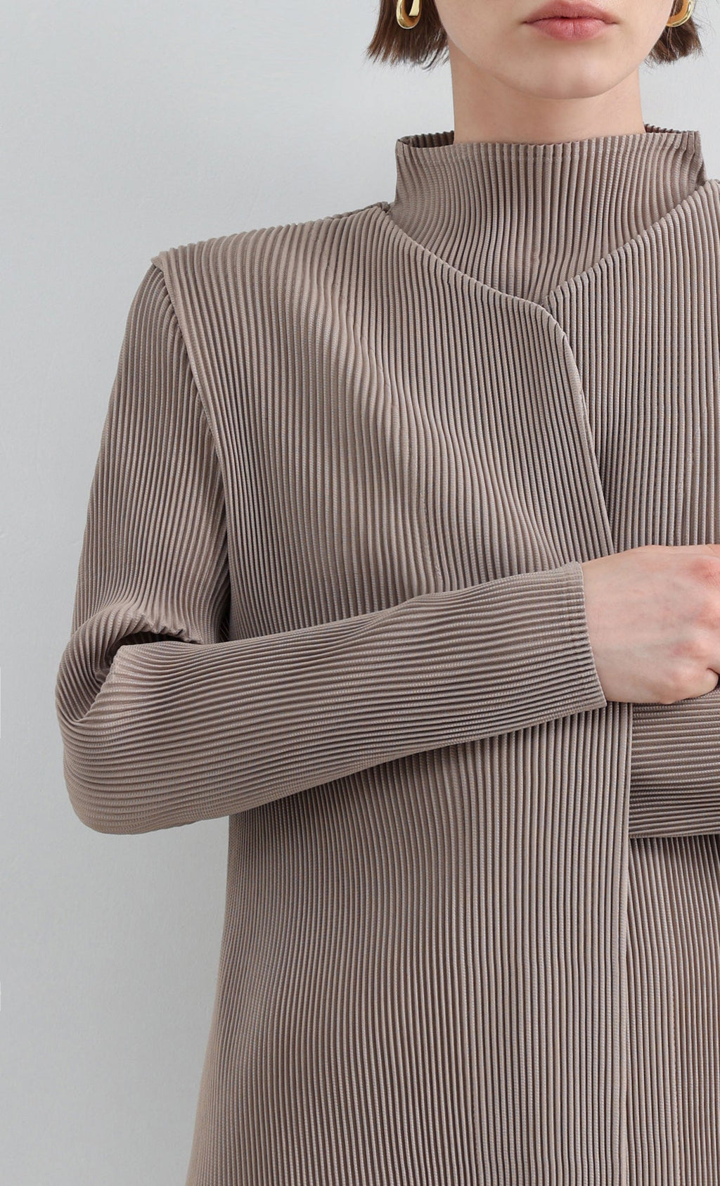 Essential Pleated Cardigan_Beige