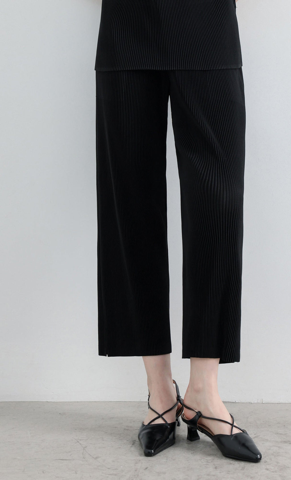 Essential Pleated Pants_Black