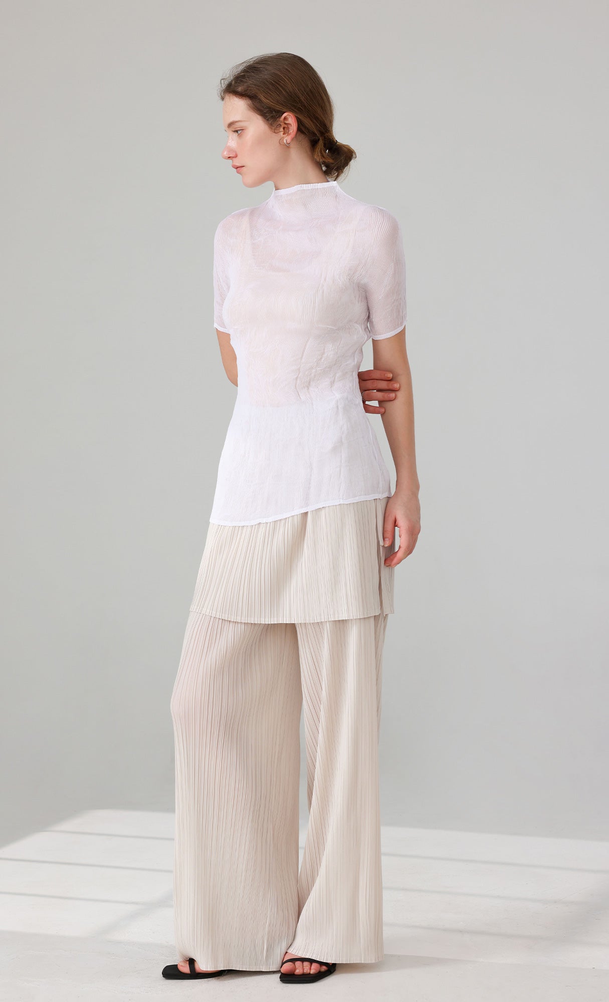 Roco crinkle pleated Top_white